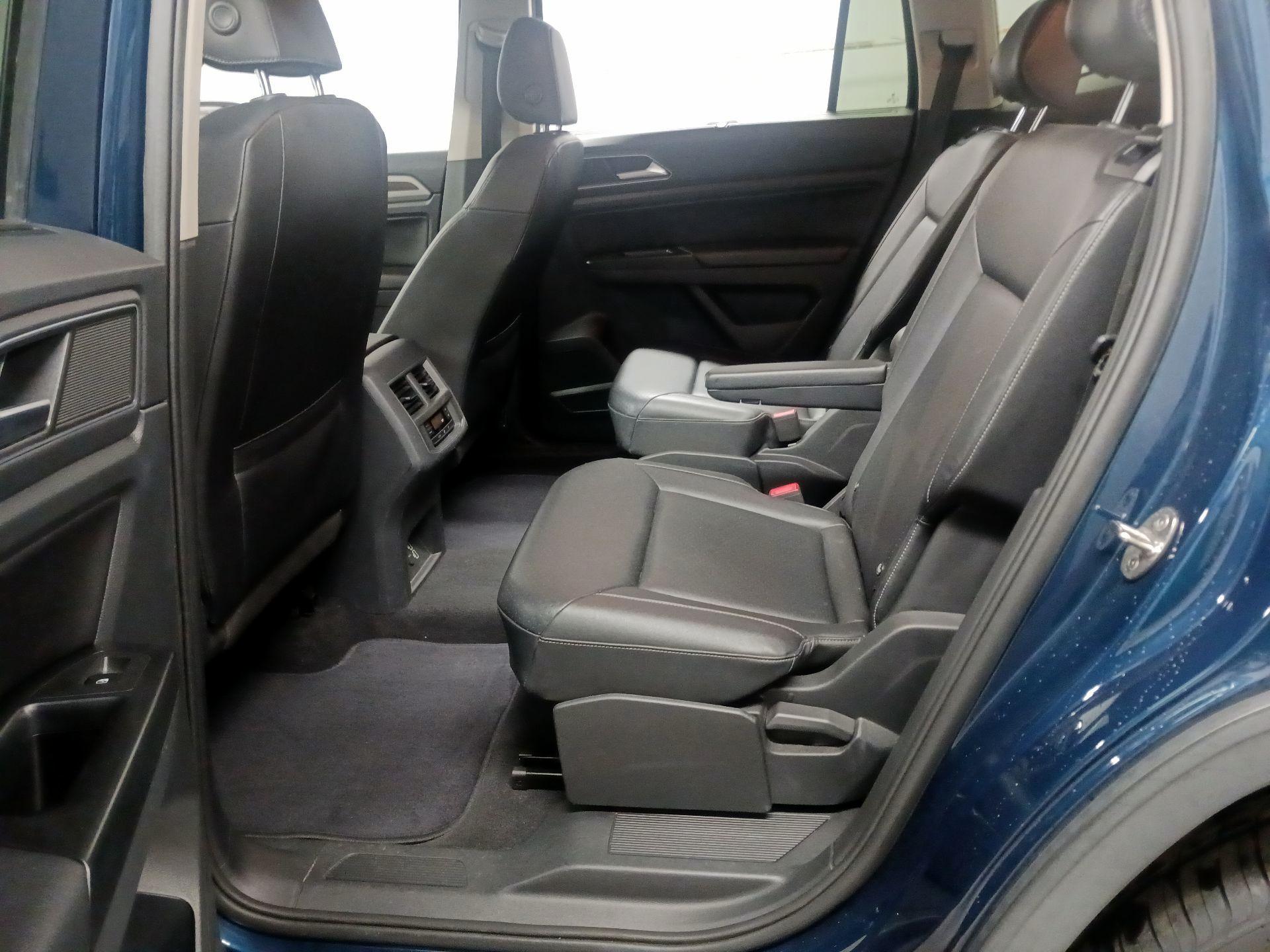 Thumbnail: 2019 Volkswagen Atlas - 17