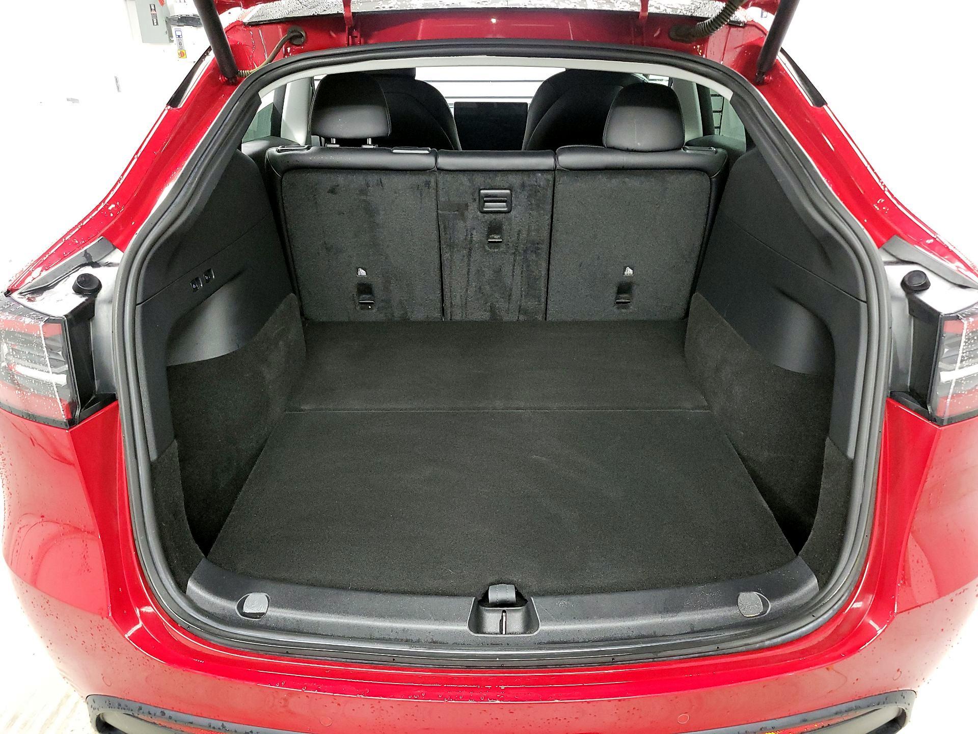 Thumbnail: 2022 Tesla Model Y - 15