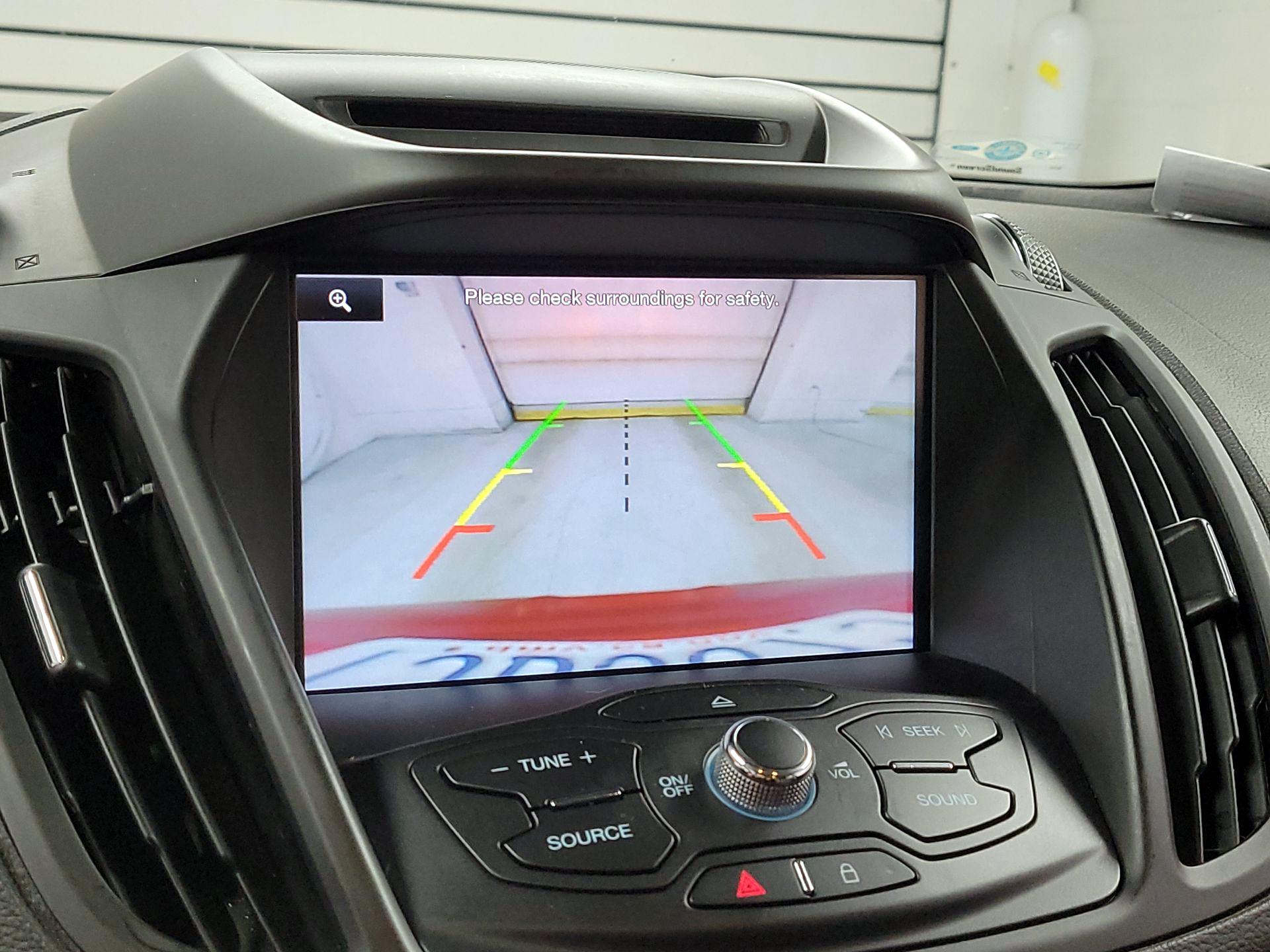 Thumbnail: 2015 Ford Escape - 13