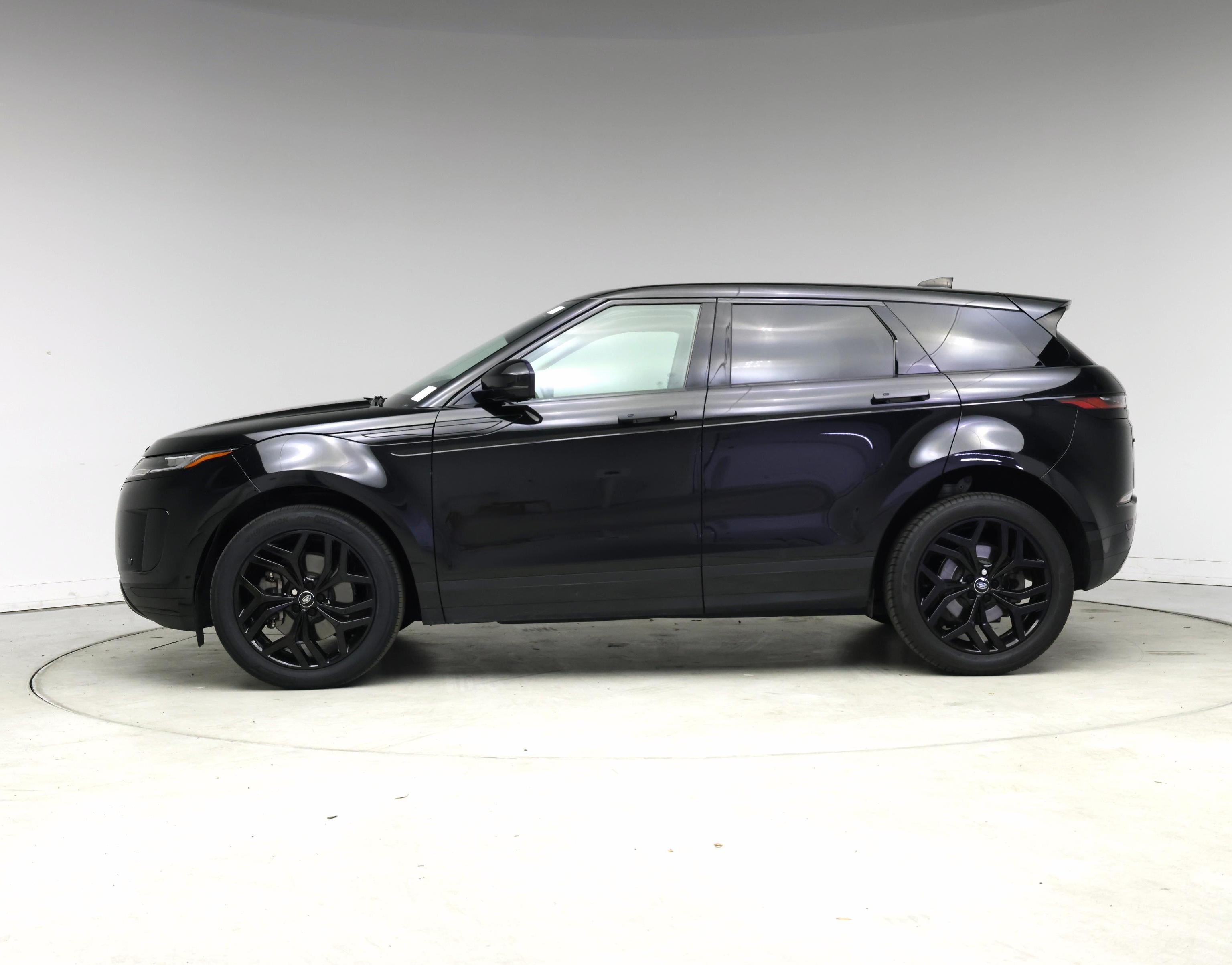 Thumbnail: 2022 Land Rover Range Rover Evoque - 3
