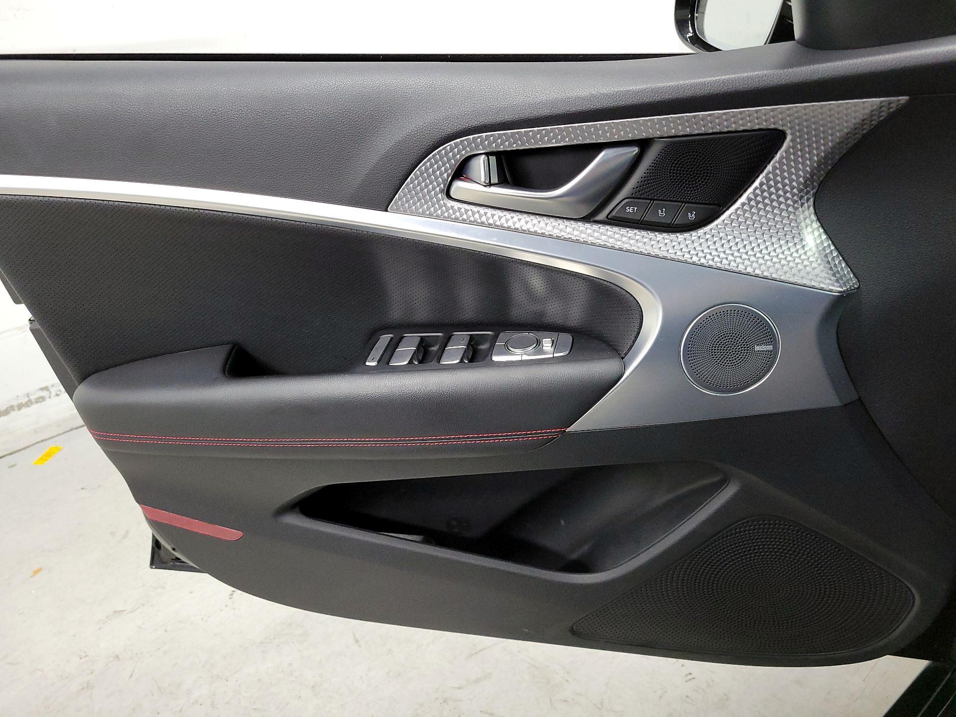 Thumbnail: 2023 Genesis G70 - 10