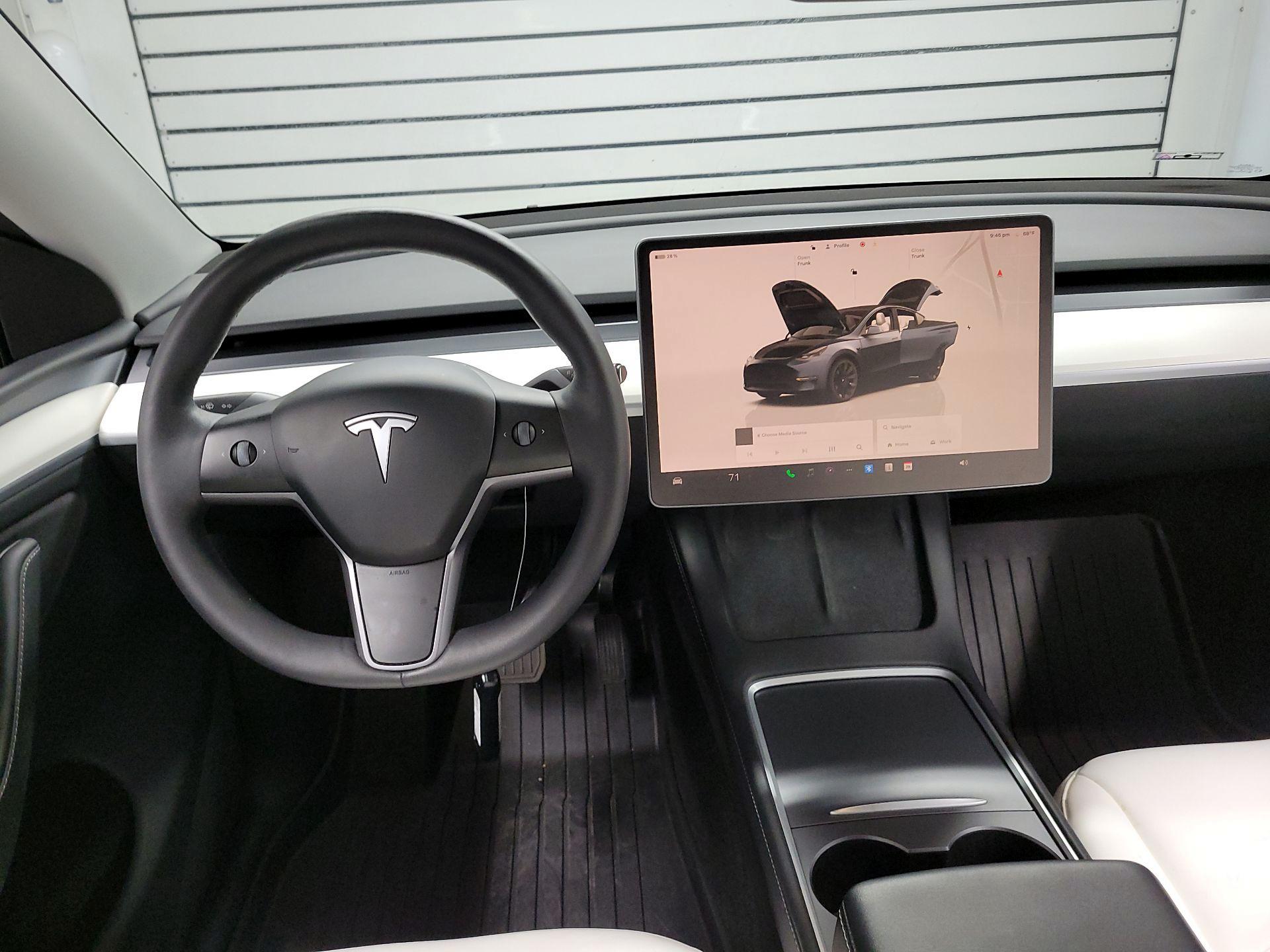 Thumbnail: 2024 Tesla Model Y - 8