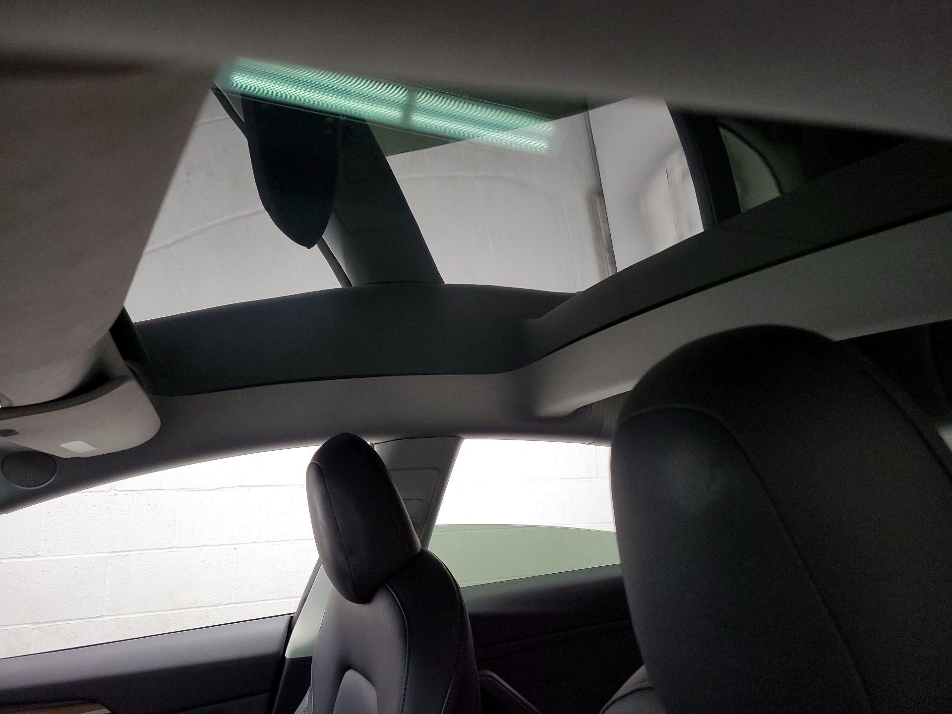 Thumbnail: 2022 Tesla Model 3 - 18