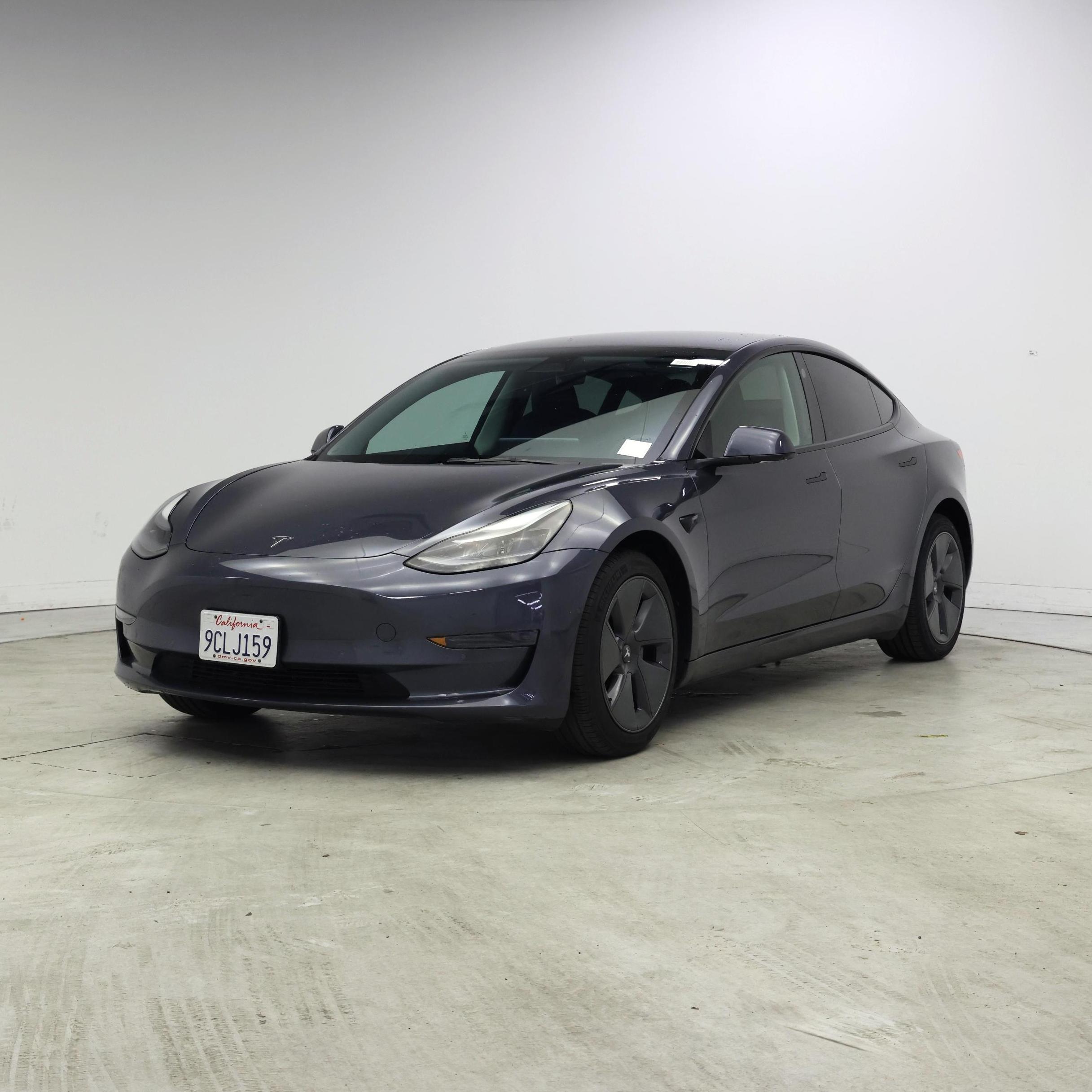 Thumbnail: 2022 Tesla Model 3 - 4