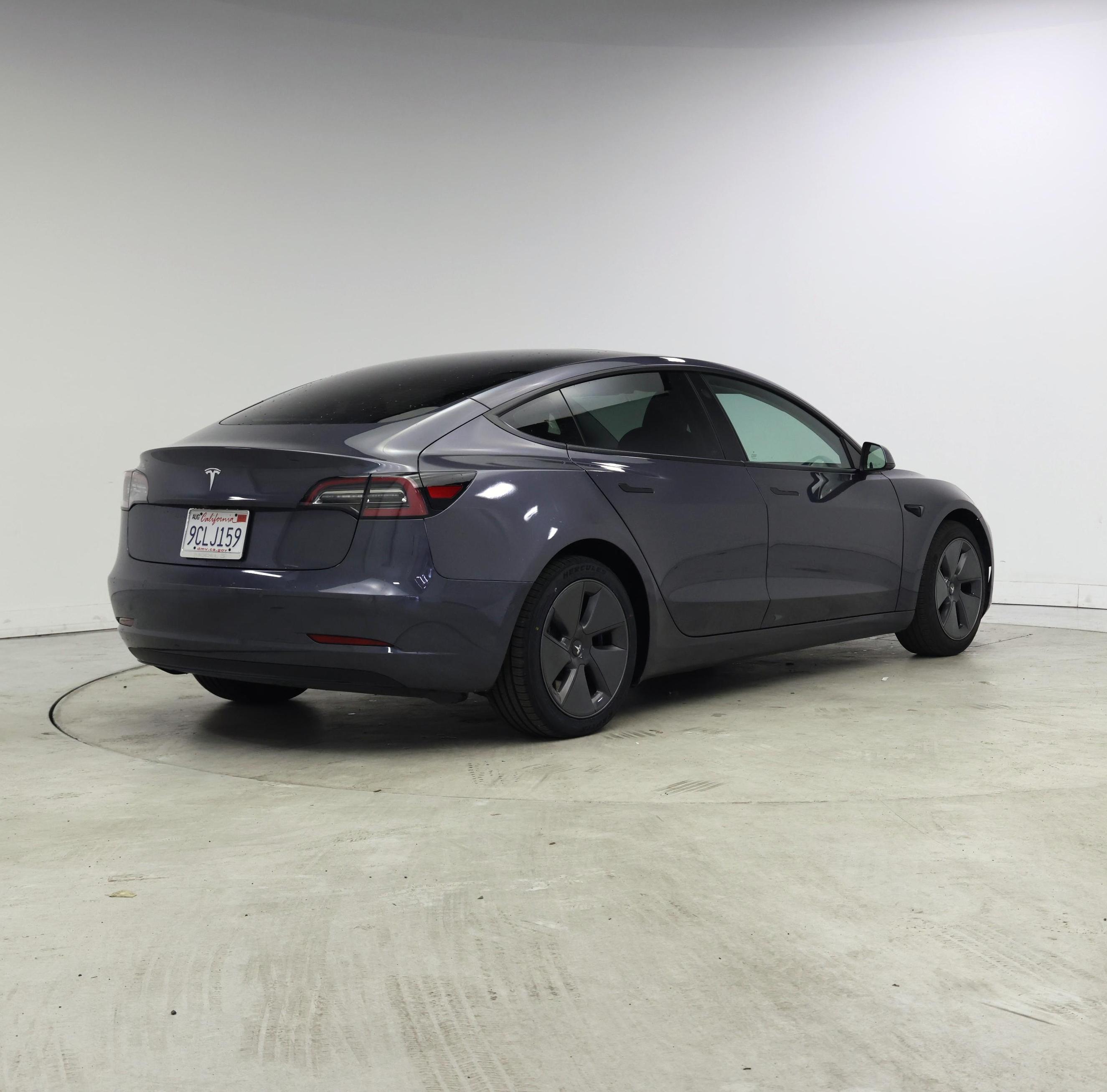 Thumbnail: 2022 Tesla Model 3 - 8