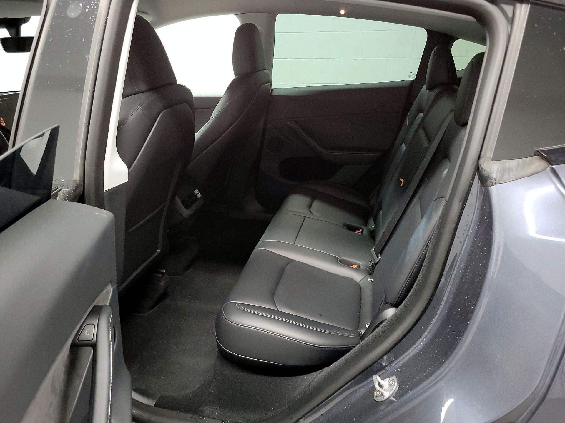 Thumbnail: 2023 Tesla Model Y - 17