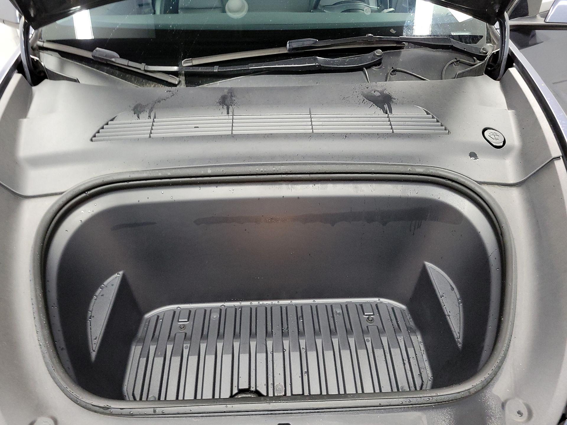 Thumbnail: 2023 Tesla Model Y - 19