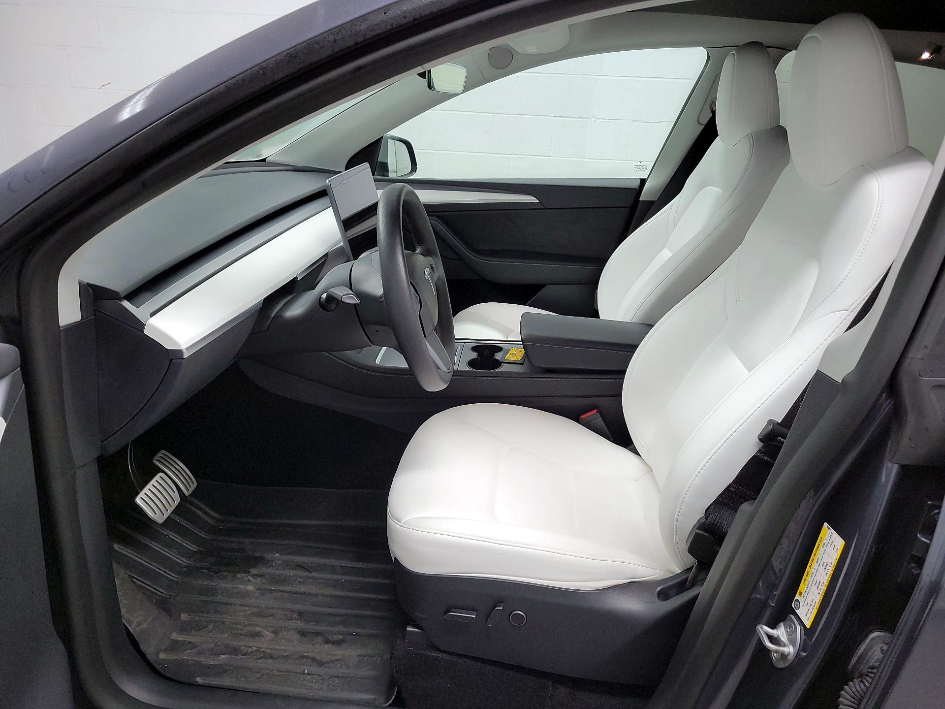 Thumbnail: 2023 Tesla Model Y - 9