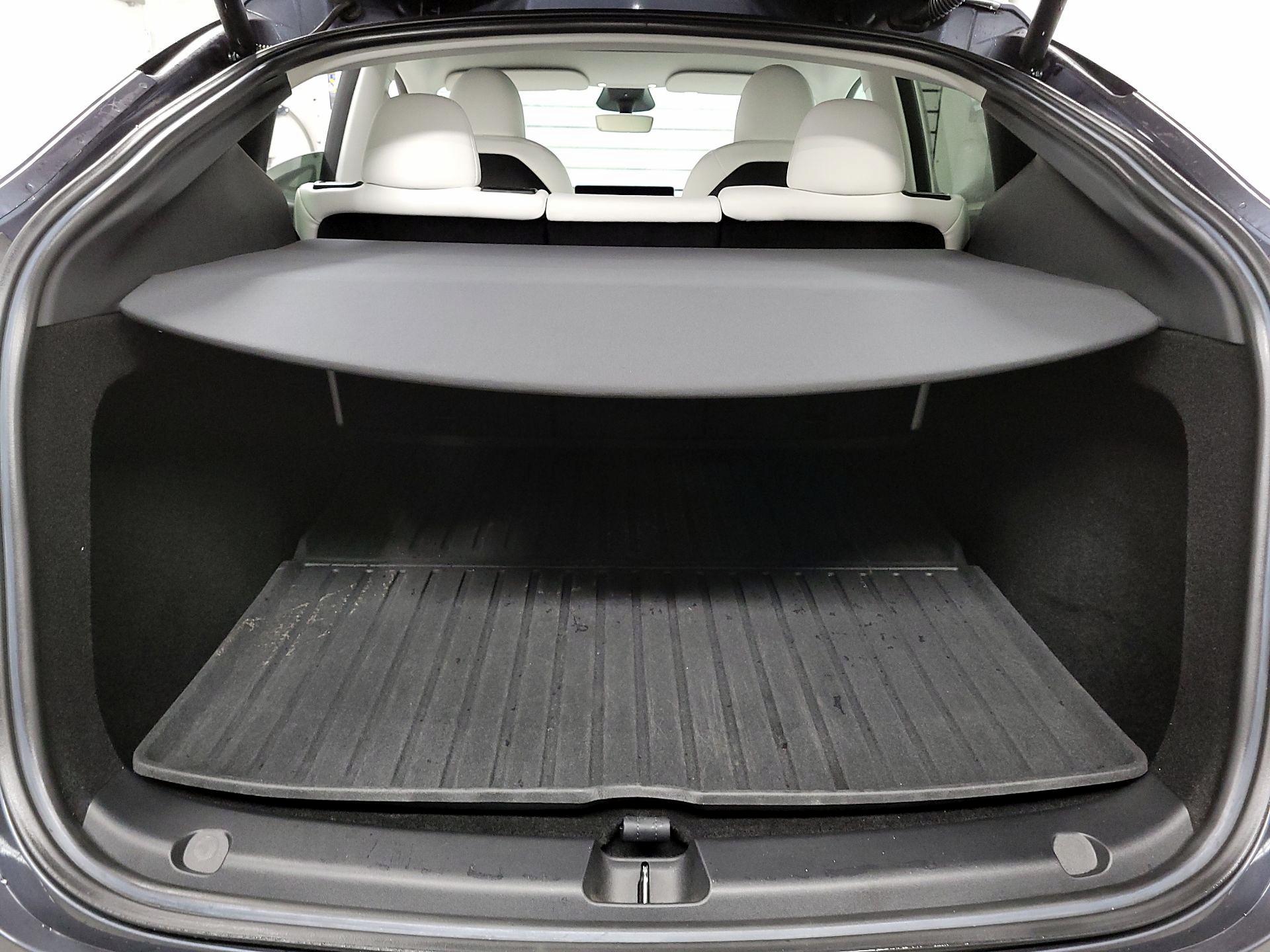 Thumbnail: 2023 Tesla Model Y - 18