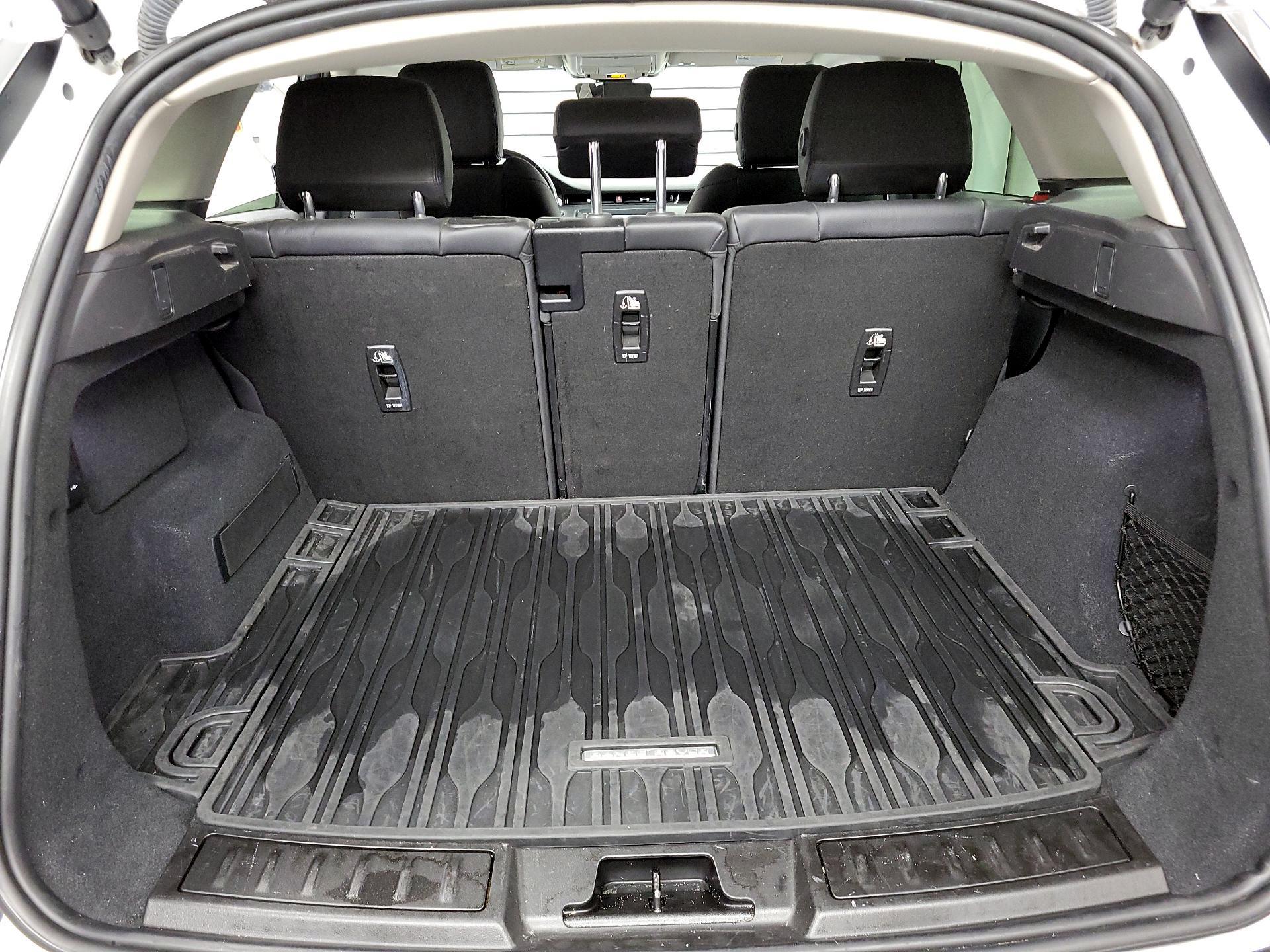 Thumbnail: 2022 Land Rover Range Rover Evoque - 19