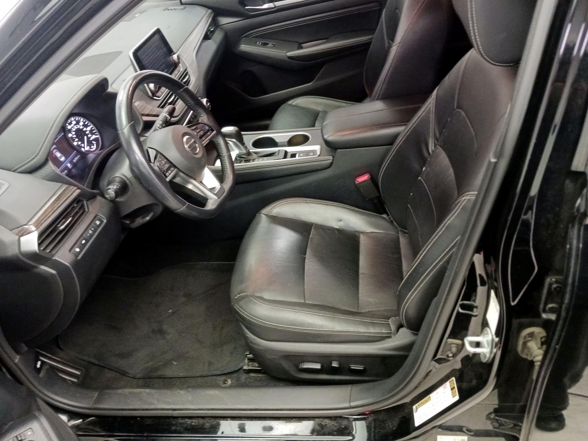 Thumbnail: 2019 Nissan Altima - 9