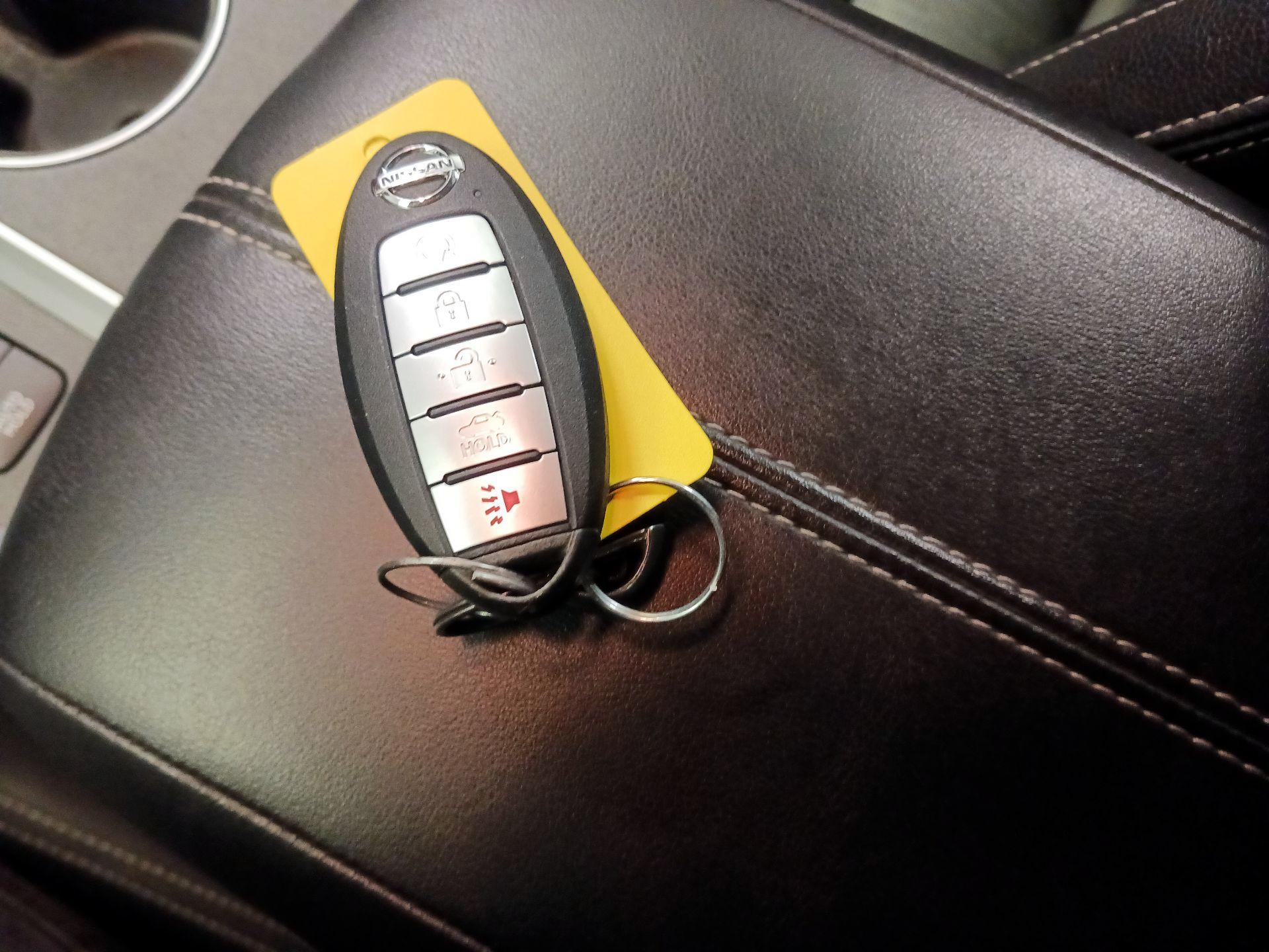 Thumbnail: 2019 Nissan Altima - 19