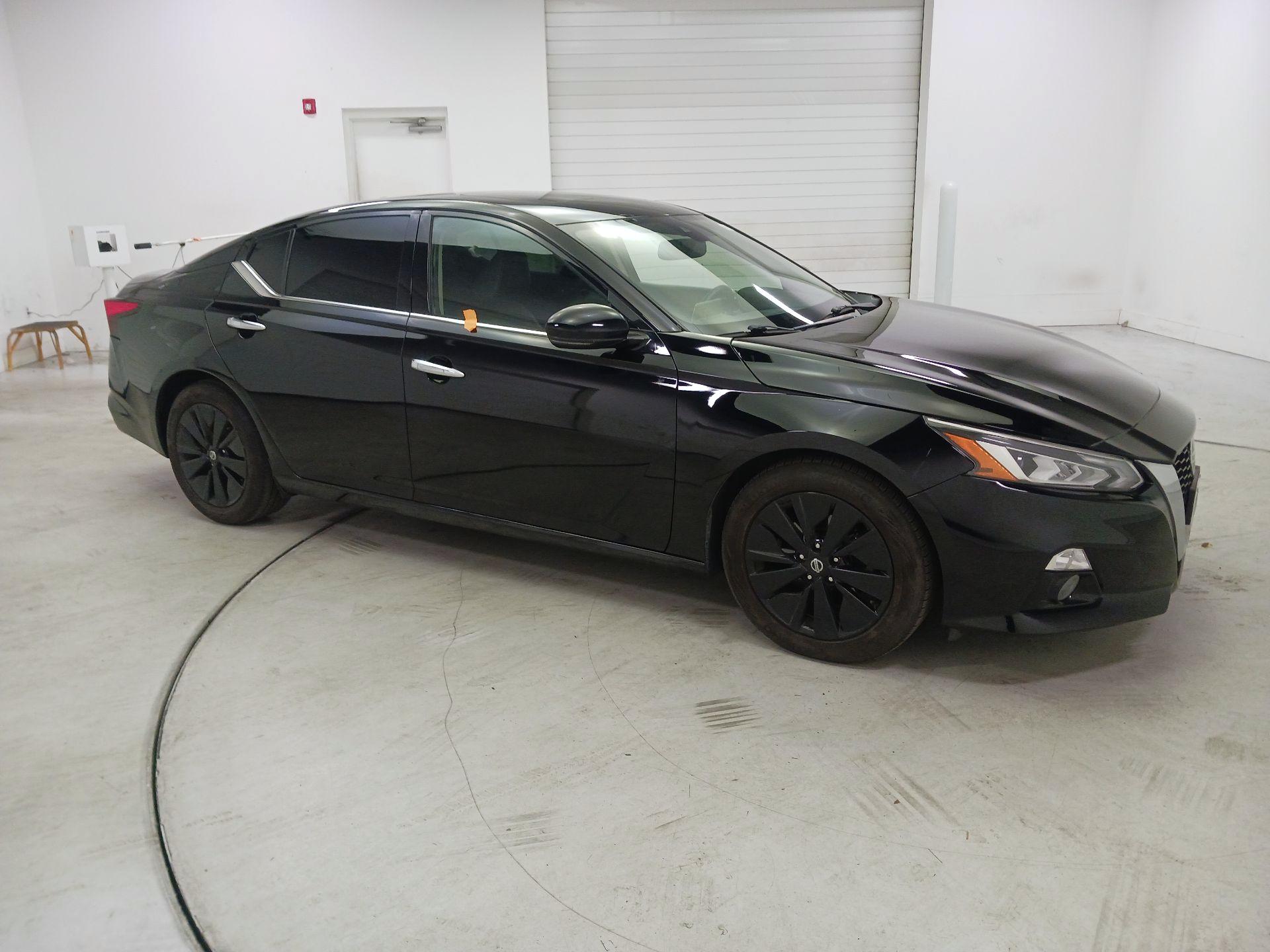 Thumbnail: 2019 Nissan Altima - 4