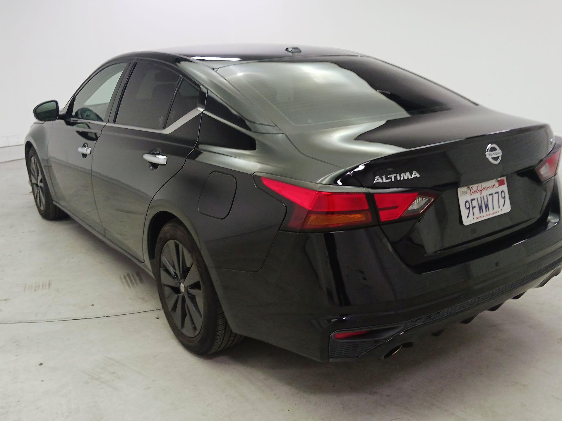 Thumbnail: 2019 Nissan Altima - 7