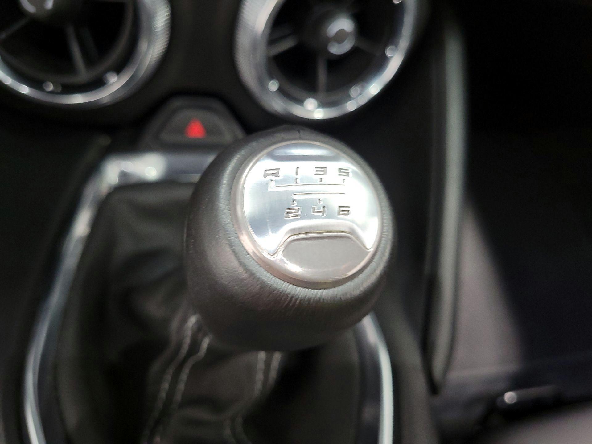 Thumbnail: 2020 Chevrolet Camaro - 16