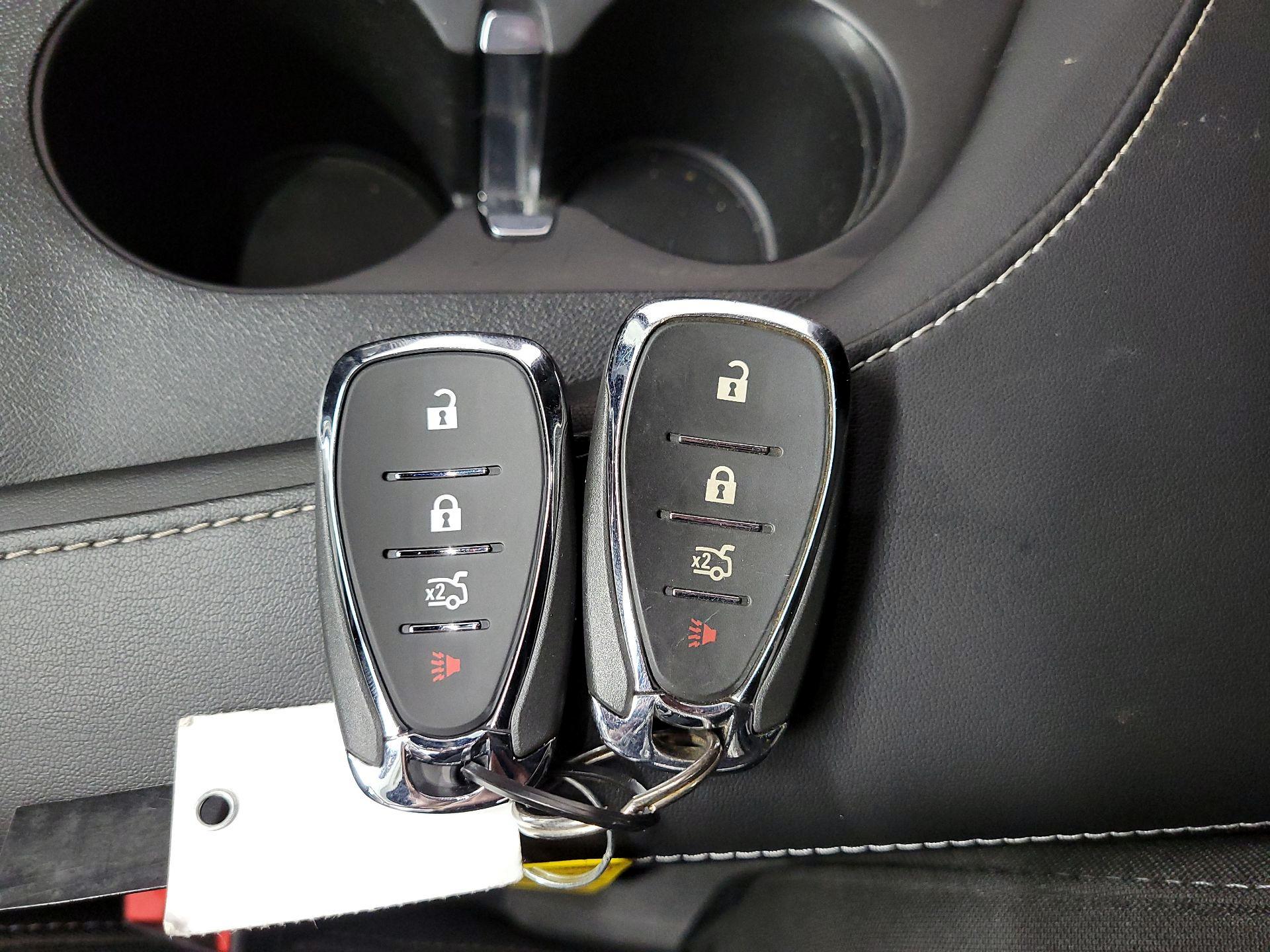 Thumbnail: 2020 Chevrolet Camaro - 19