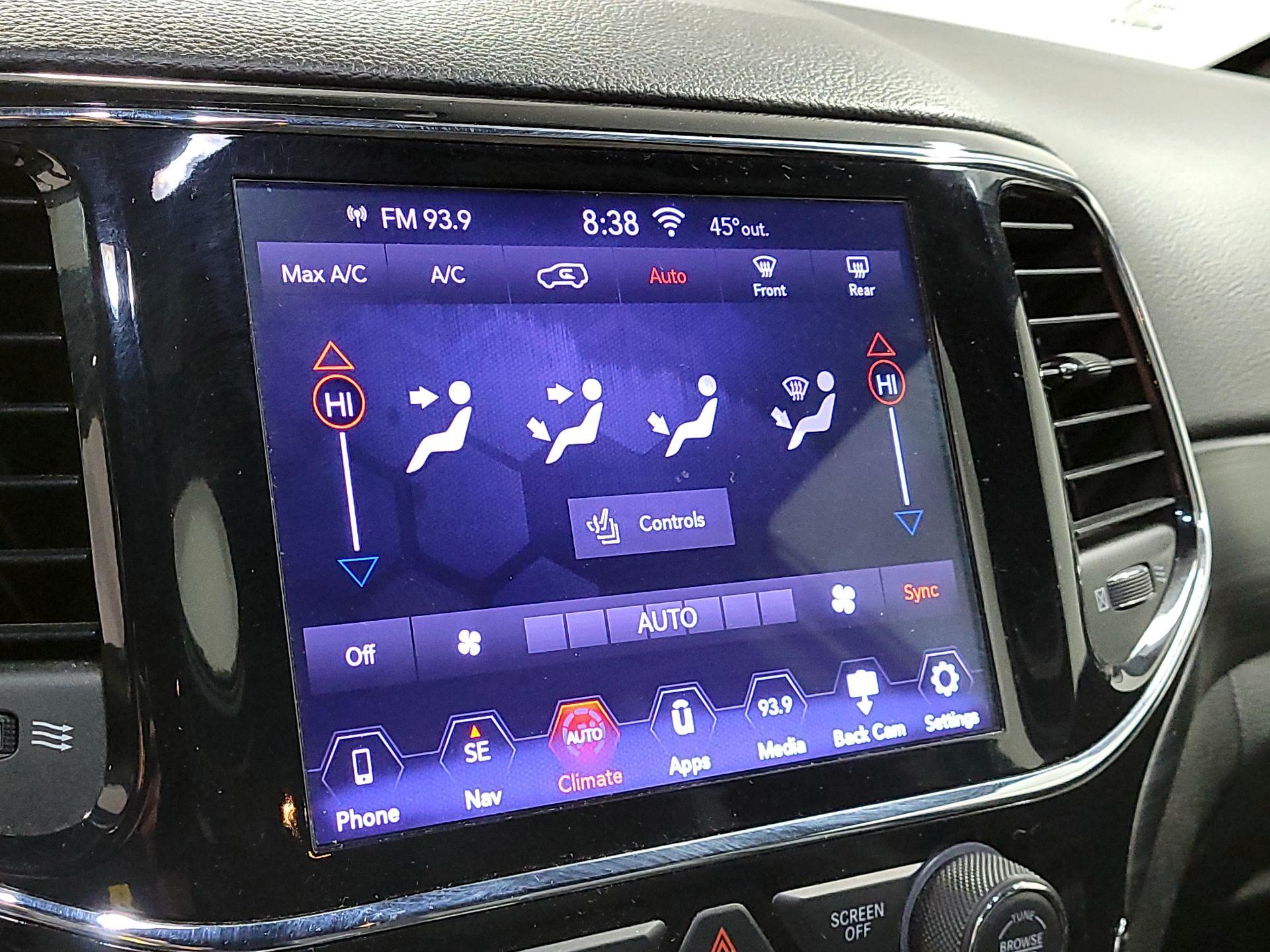 Thumbnail: 2020 Jeep Grand Cherokee - 15