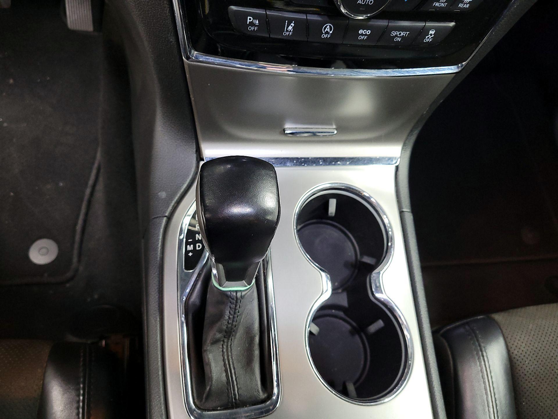 Thumbnail: 2020 Jeep Grand Cherokee - 16