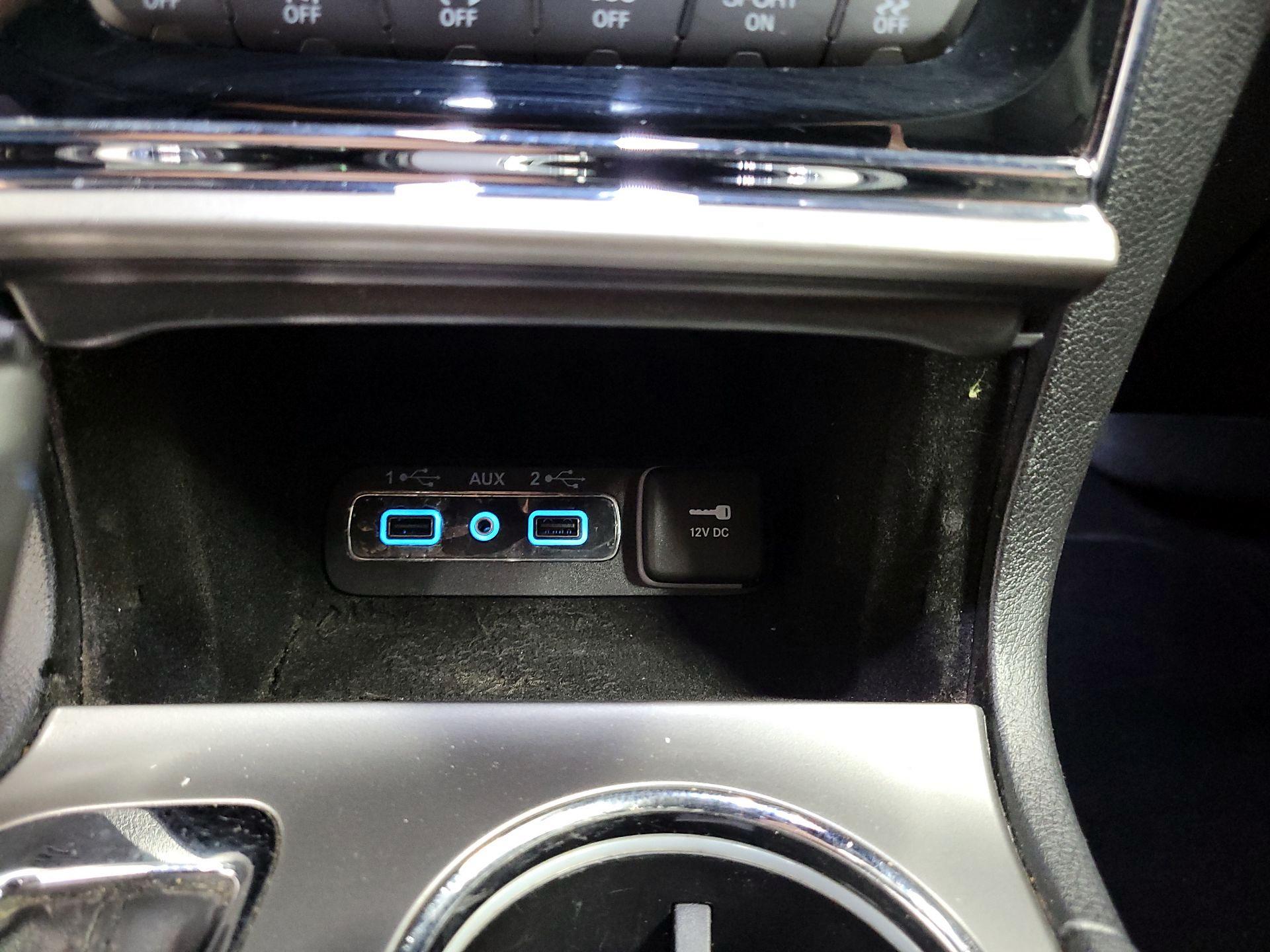 Thumbnail: 2020 Jeep Grand Cherokee - 17