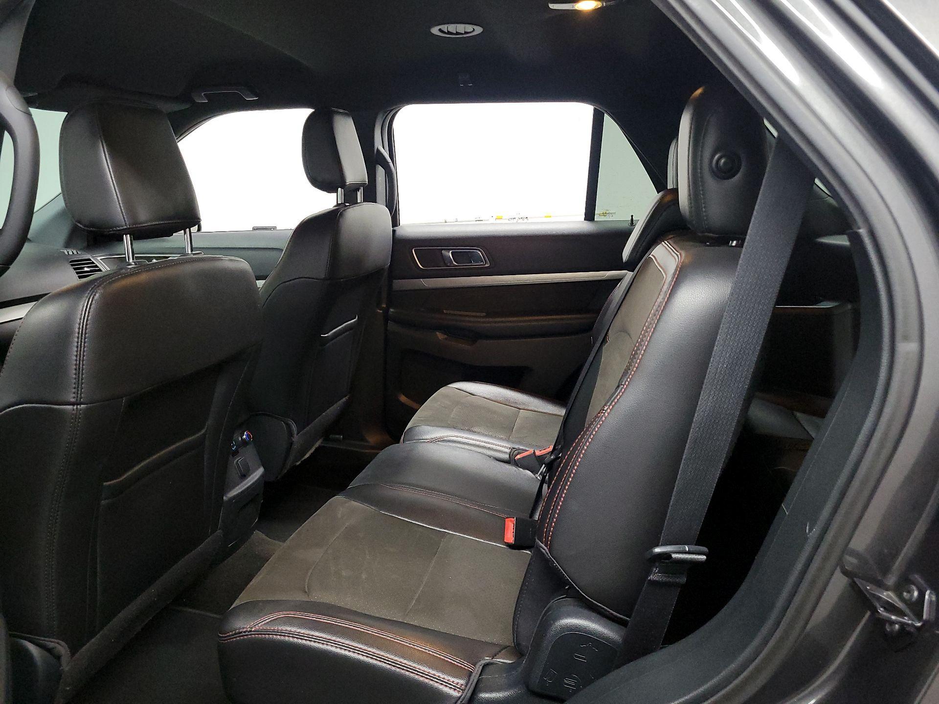 Thumbnail: 2018 Ford Explorer - 15