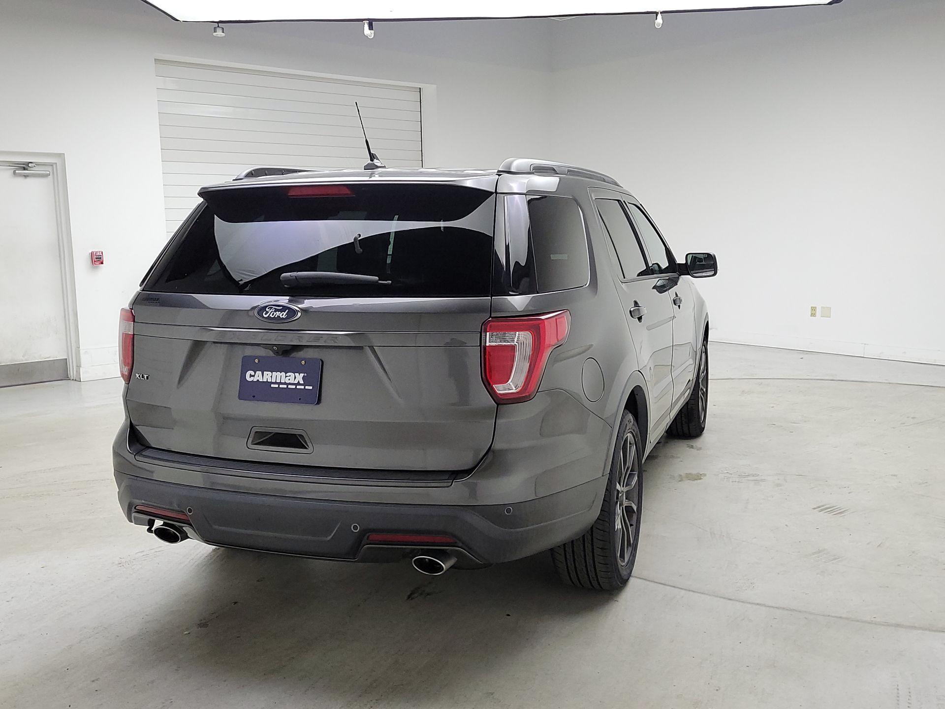 Thumbnail: 2018 Ford Explorer - 5