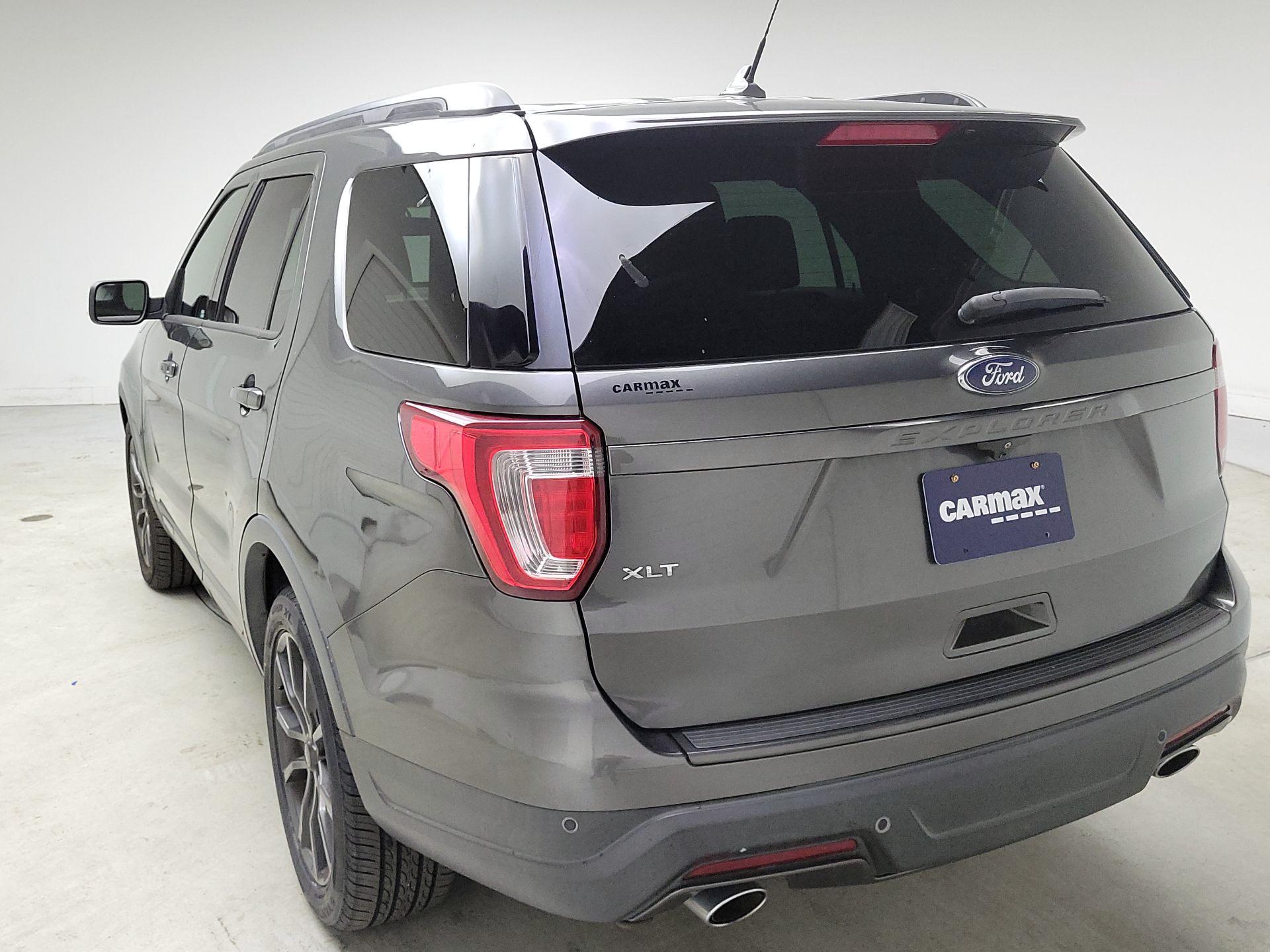 Thumbnail: 2018 Ford Explorer - 7