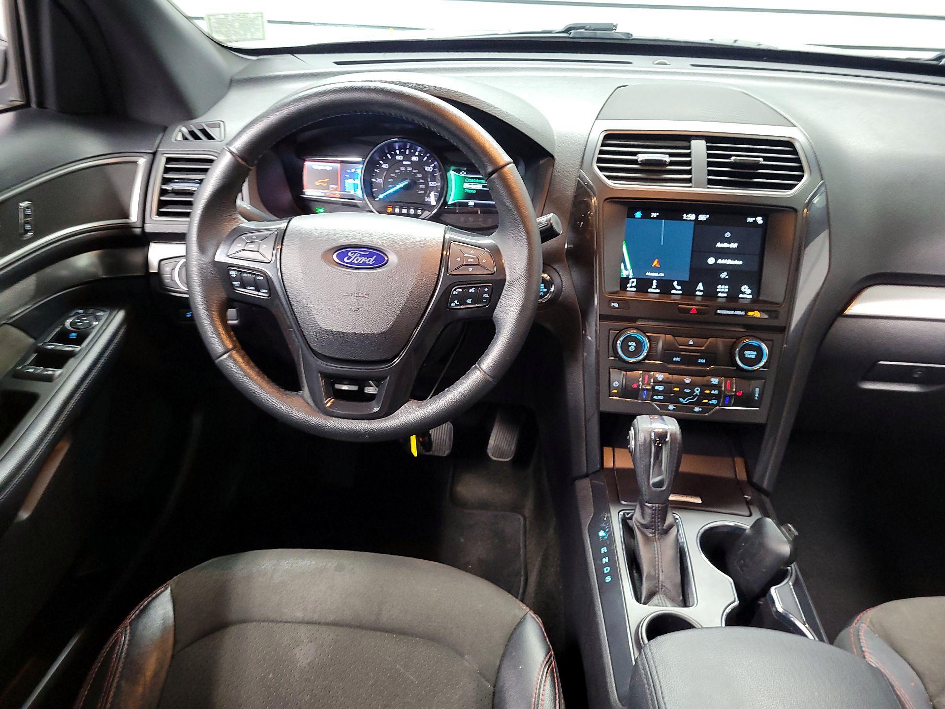 Thumbnail: 2018 Ford Explorer - 8