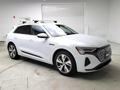 2024 Audi Q8 e-tron Prestige