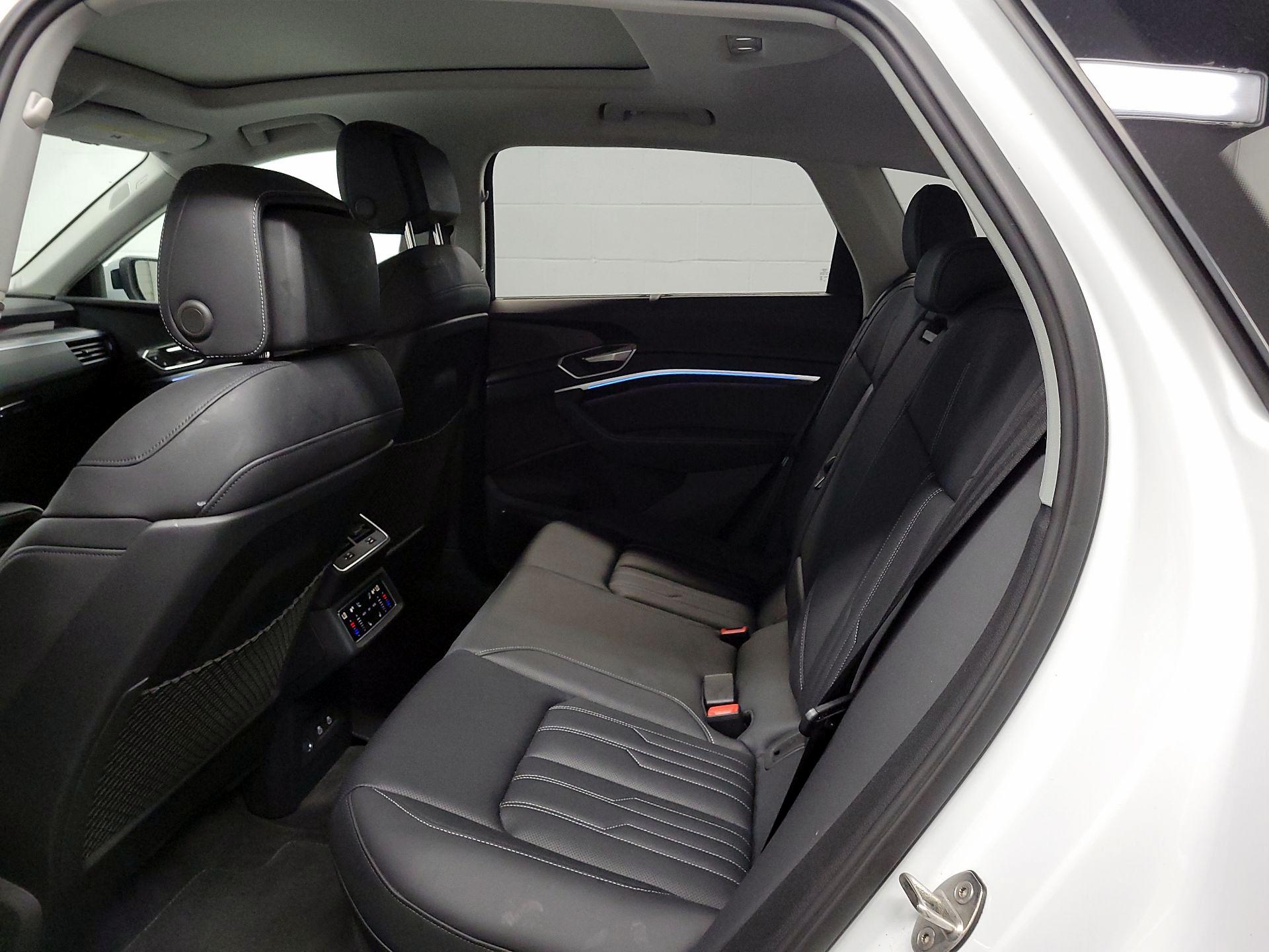 Thumbnail: 2024 Audi Q8 e-tron - 15