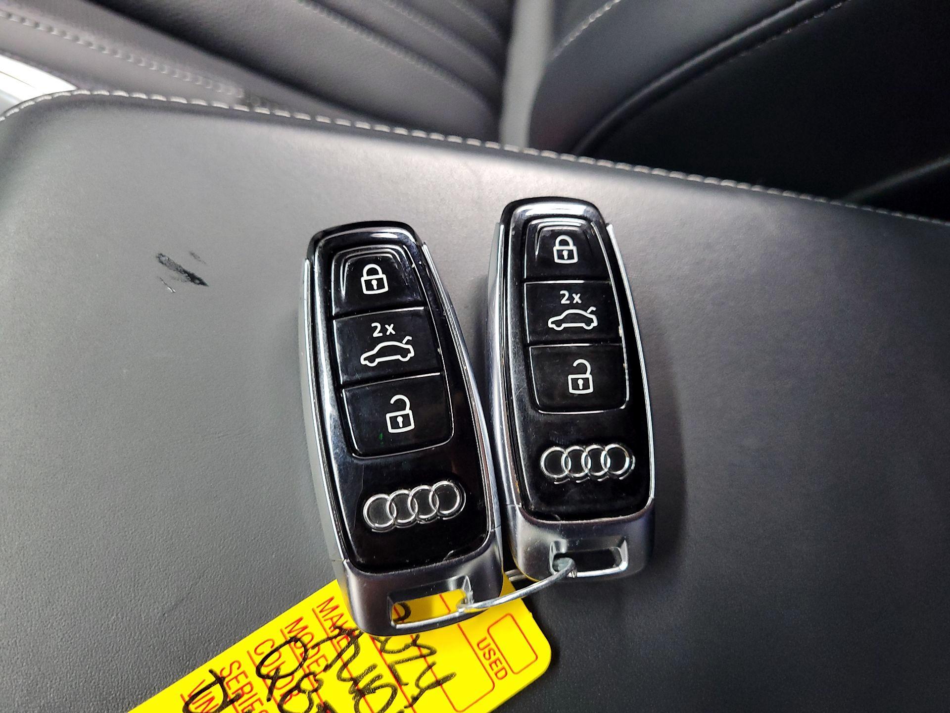 Thumbnail: 2024 Audi Q8 e-tron - 18