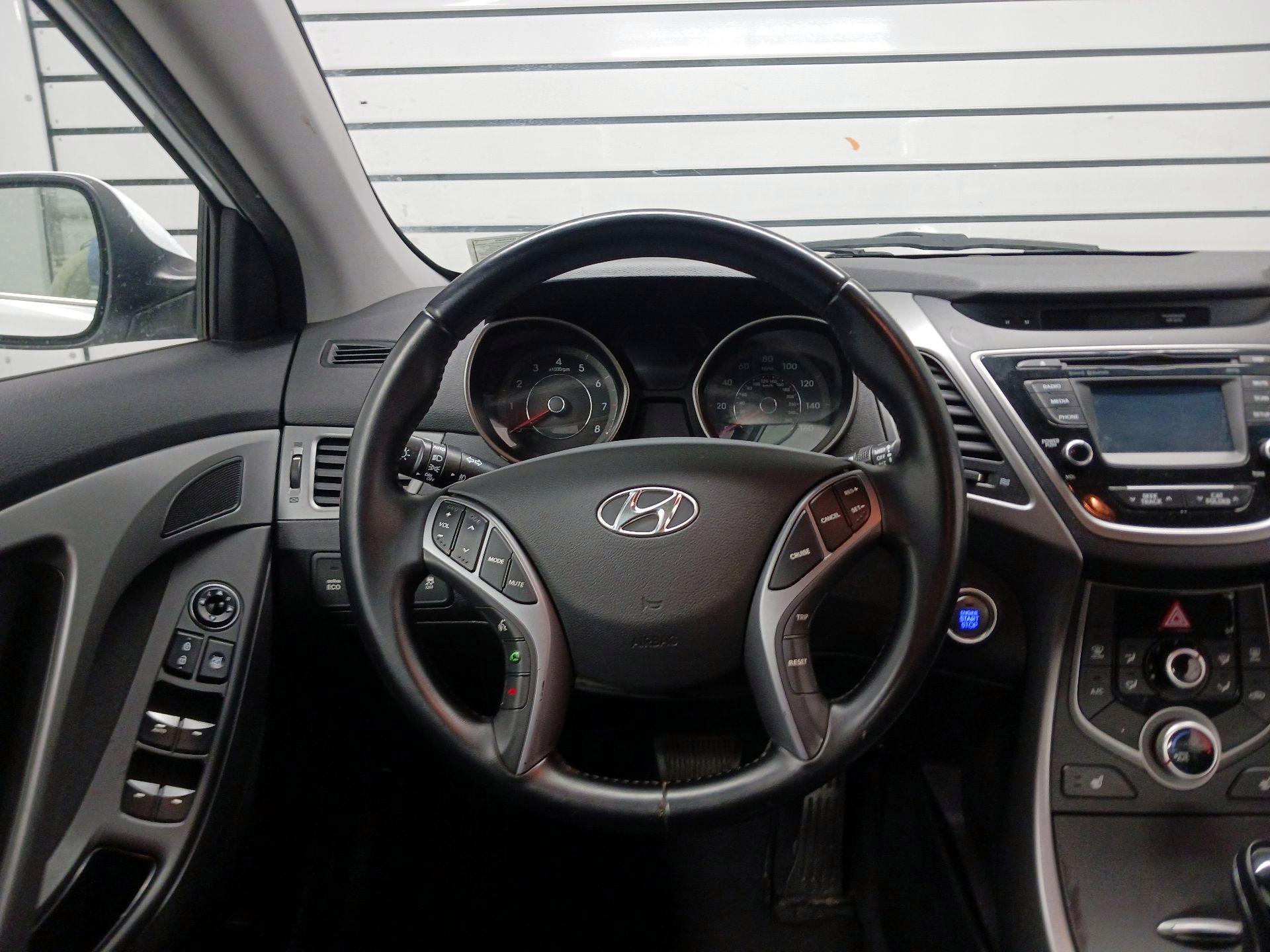Thumbnail: 2016 Hyundai Elantra - 10