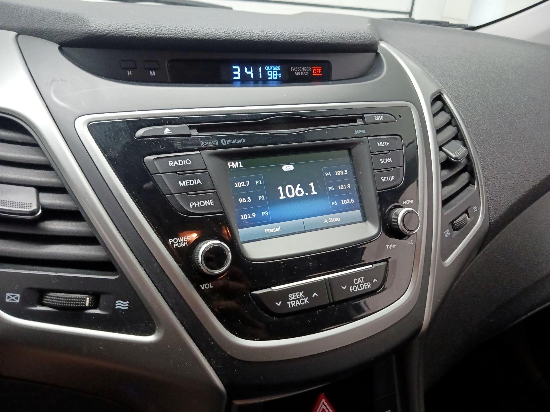 Thumbnail: 2016 Hyundai Elantra - 15