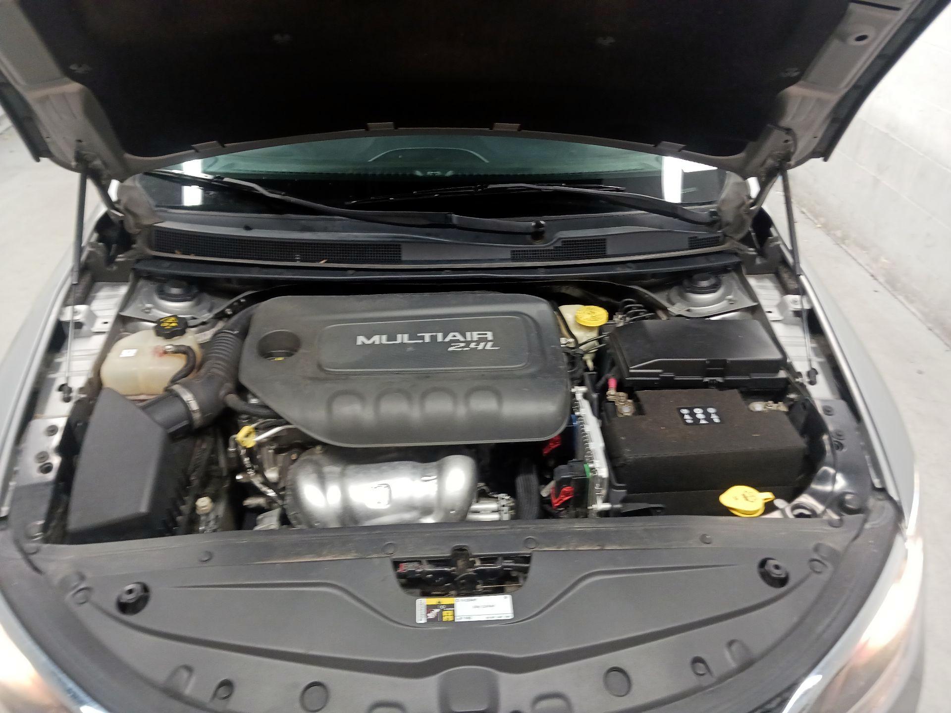 Thumbnail: 2015 Chrysler 200 - 20