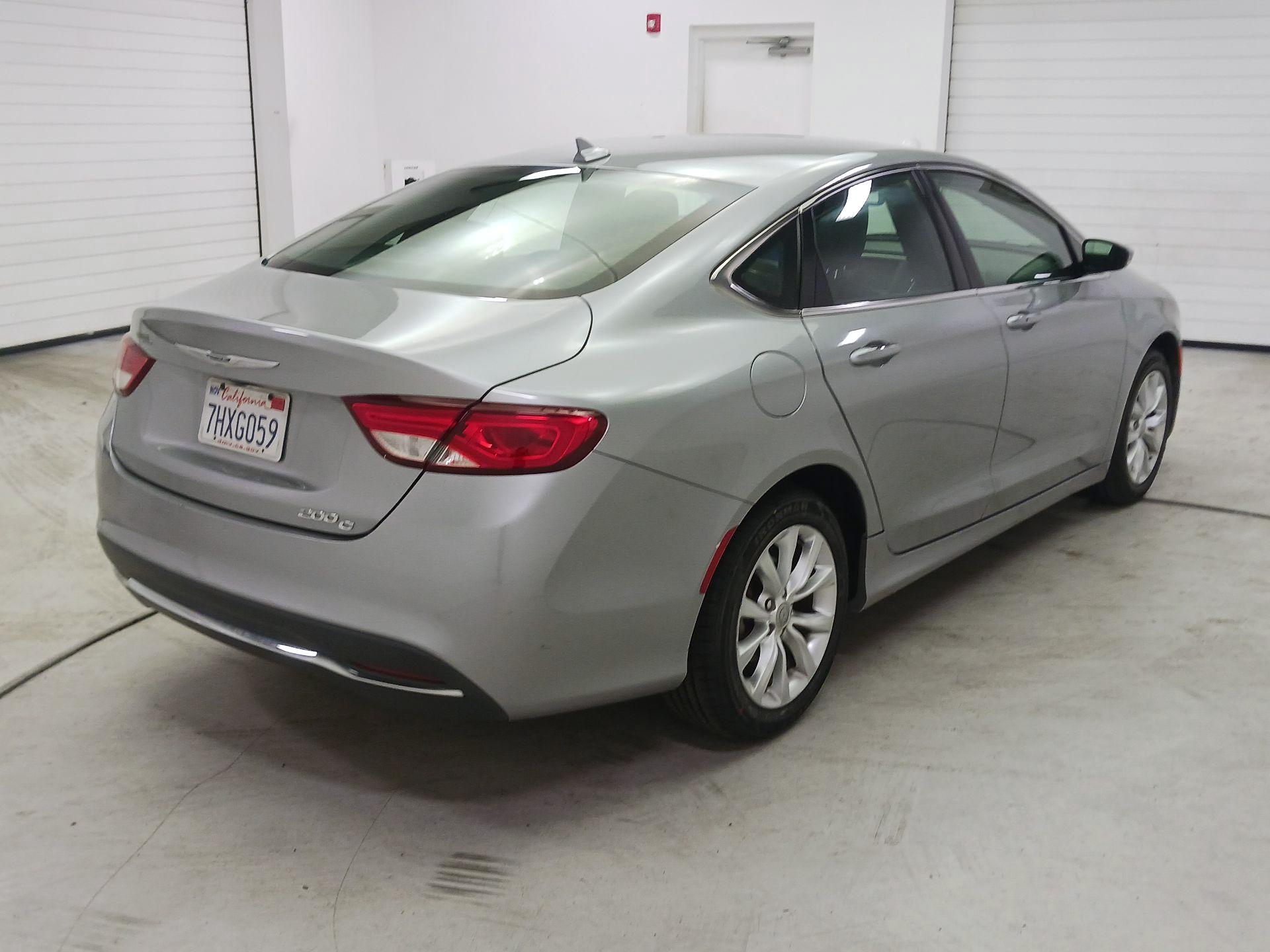 Thumbnail: 2015 Chrysler 200 - 5