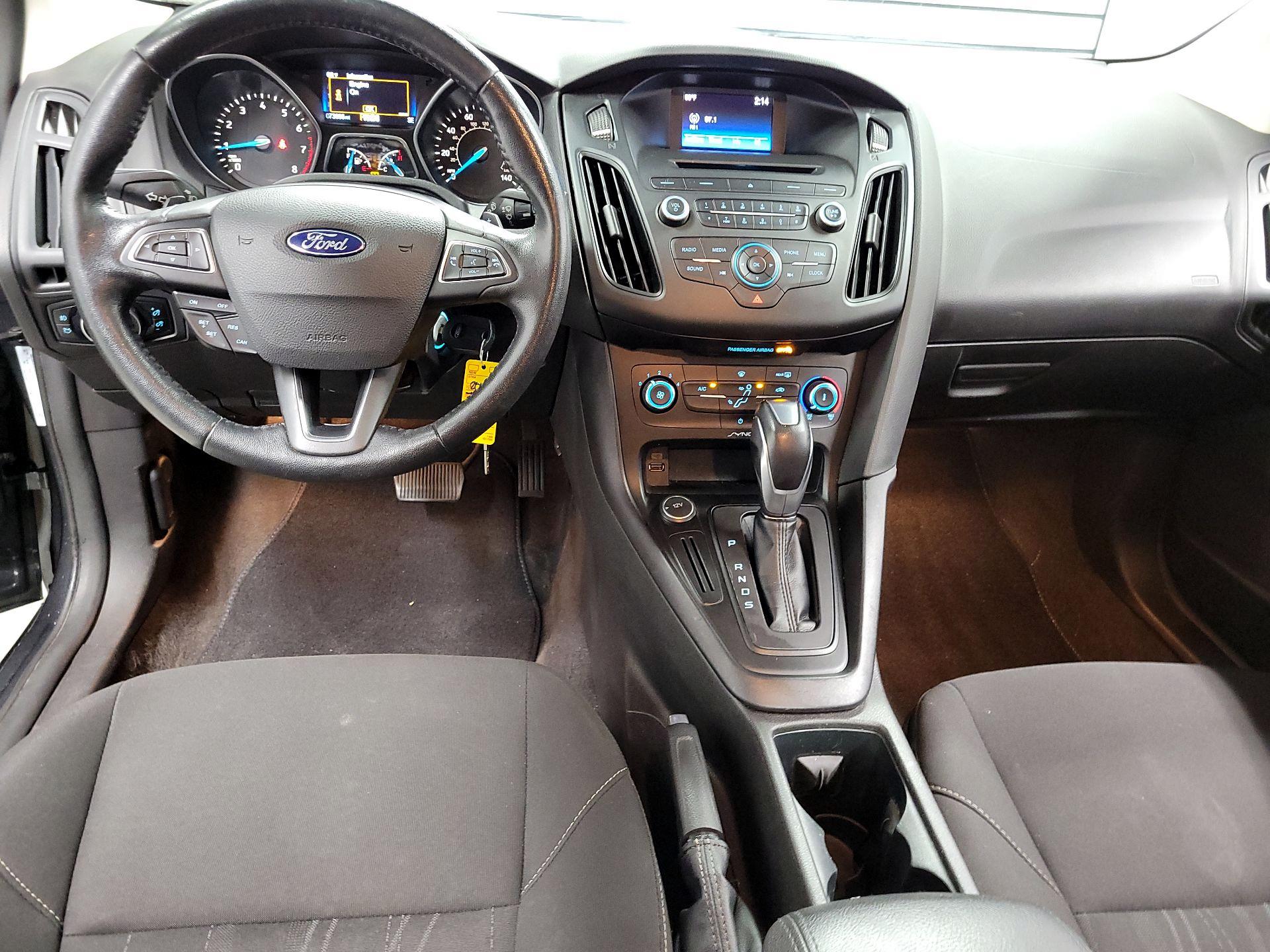 Thumbnail: 2016 Ford Focus - 9