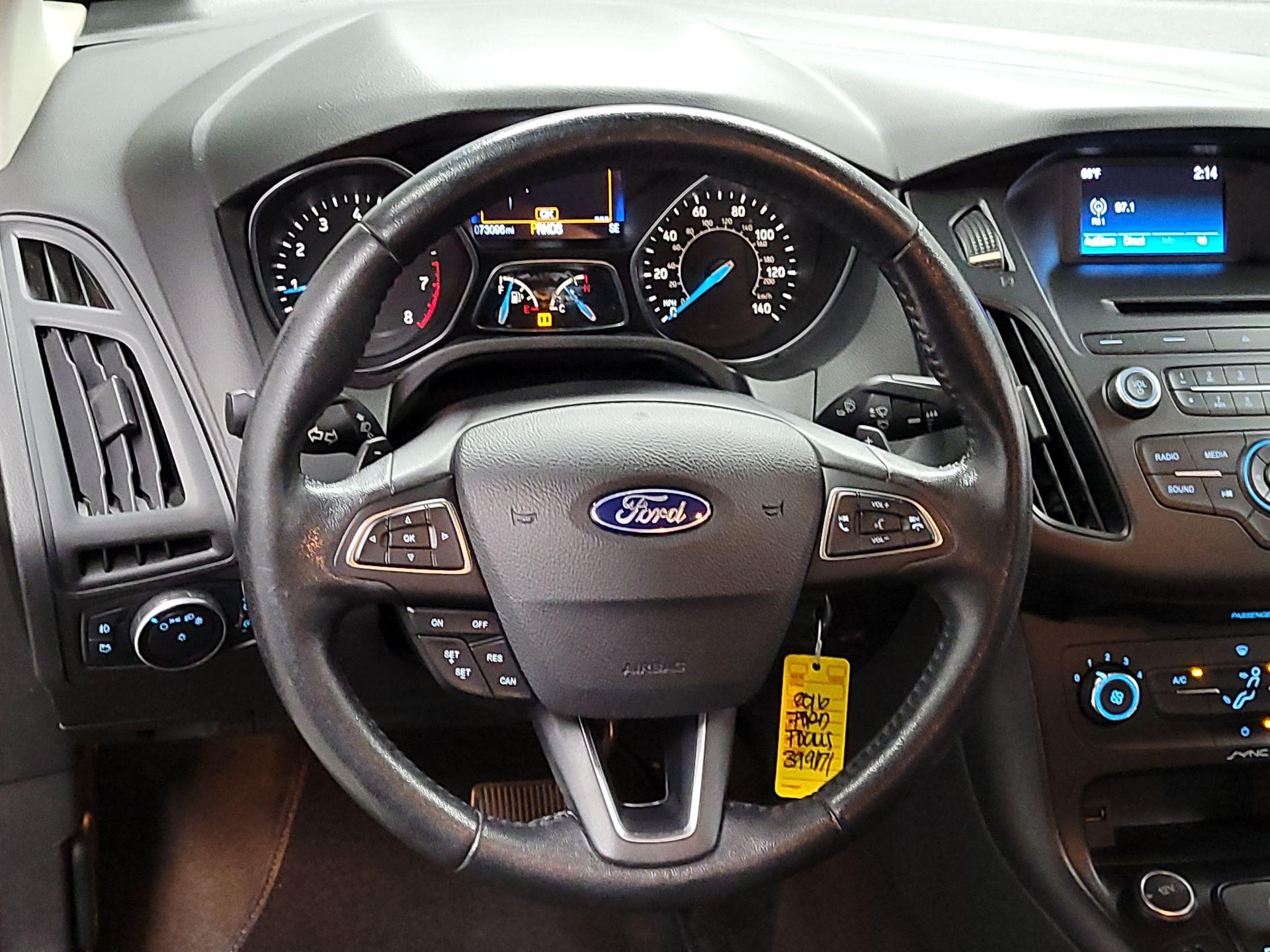 Thumbnail: 2016 Ford Focus - 10