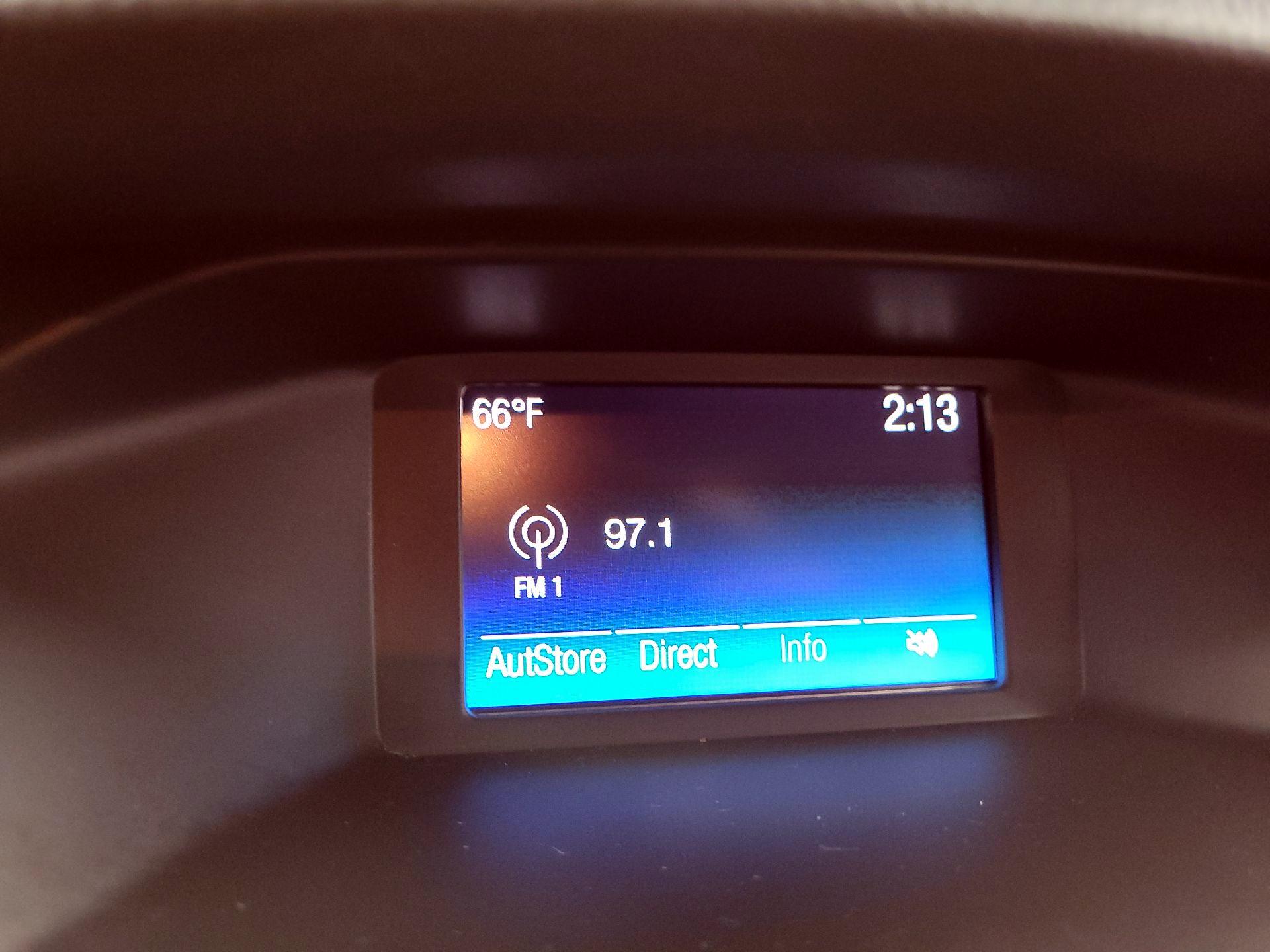 Thumbnail: 2016 Ford Focus - 15