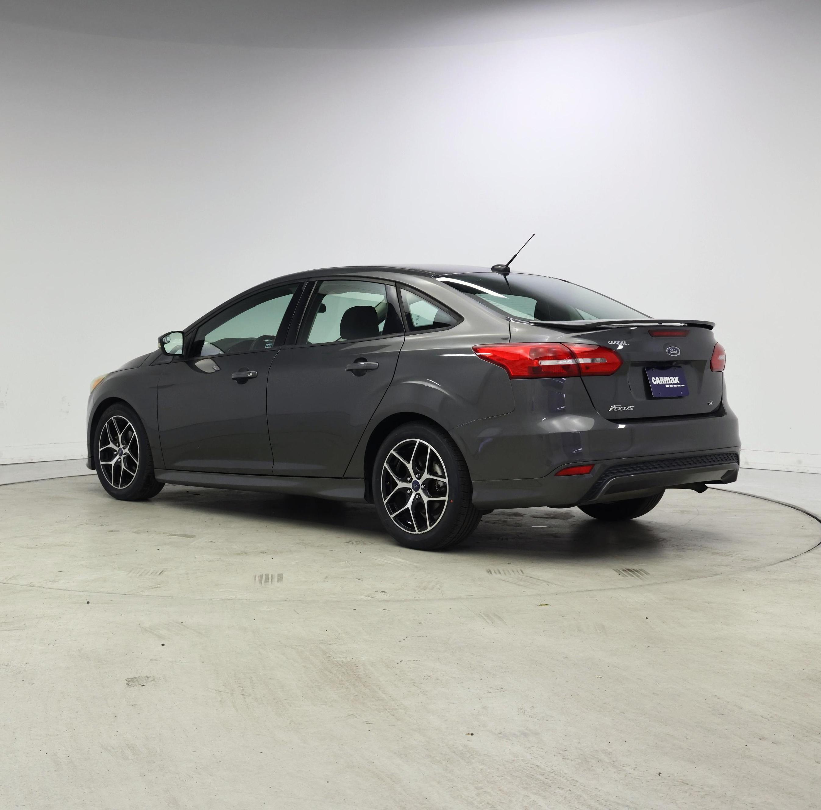 Thumbnail: 2016 Ford Focus - 2