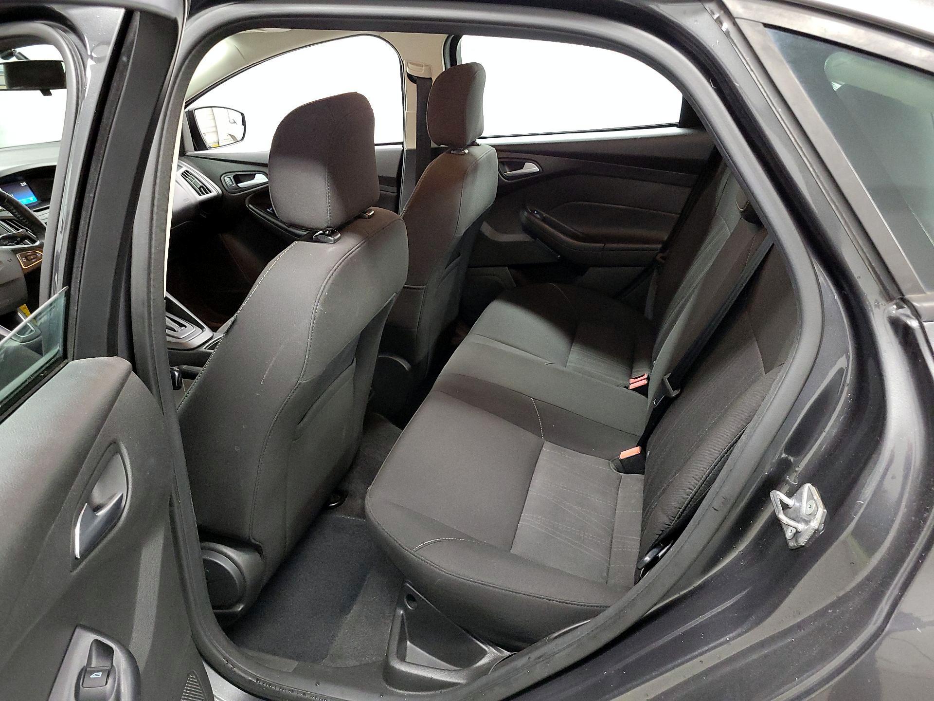 Thumbnail: 2016 Ford Focus - 19