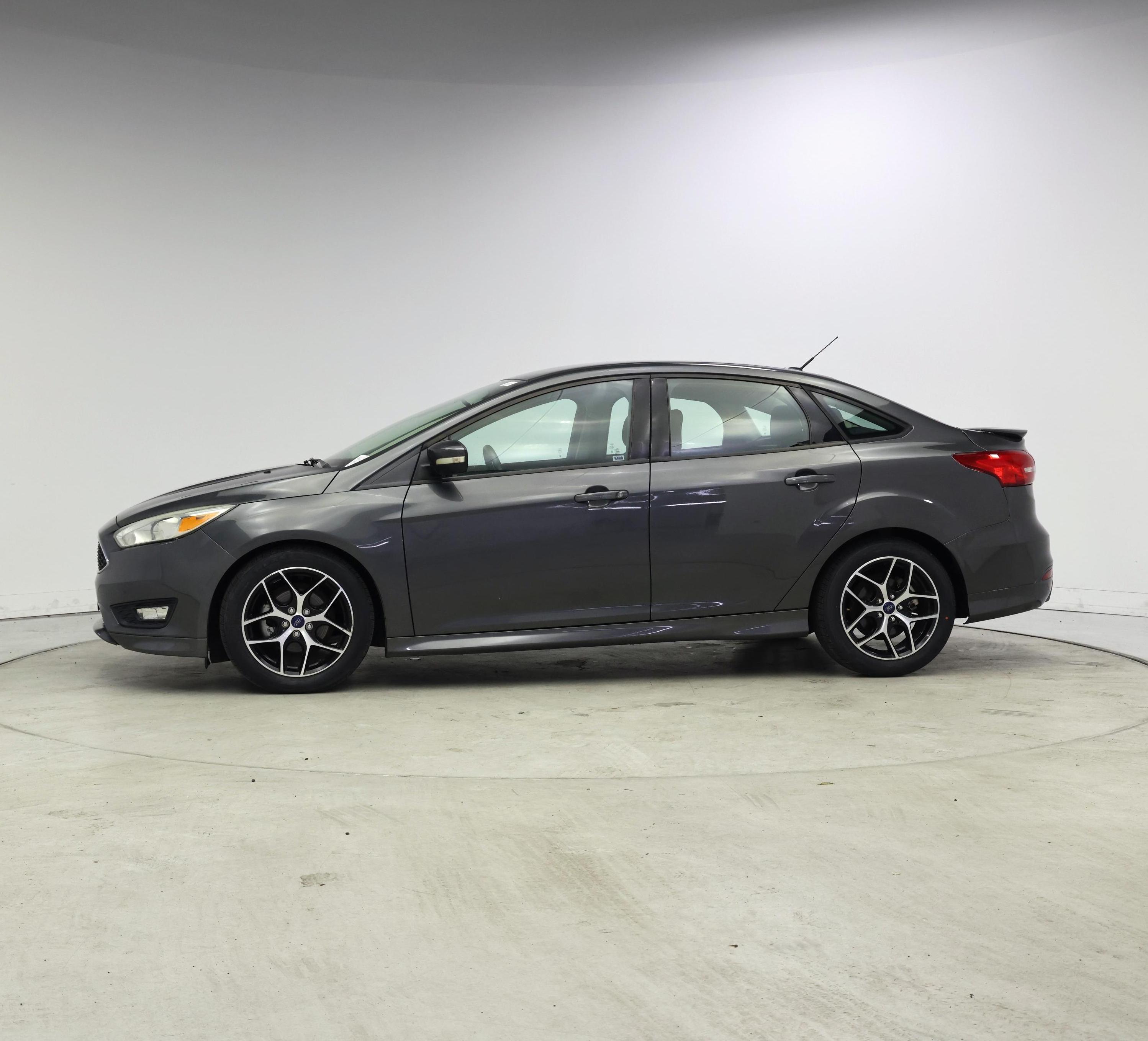 Thumbnail: 2016 Ford Focus - 3