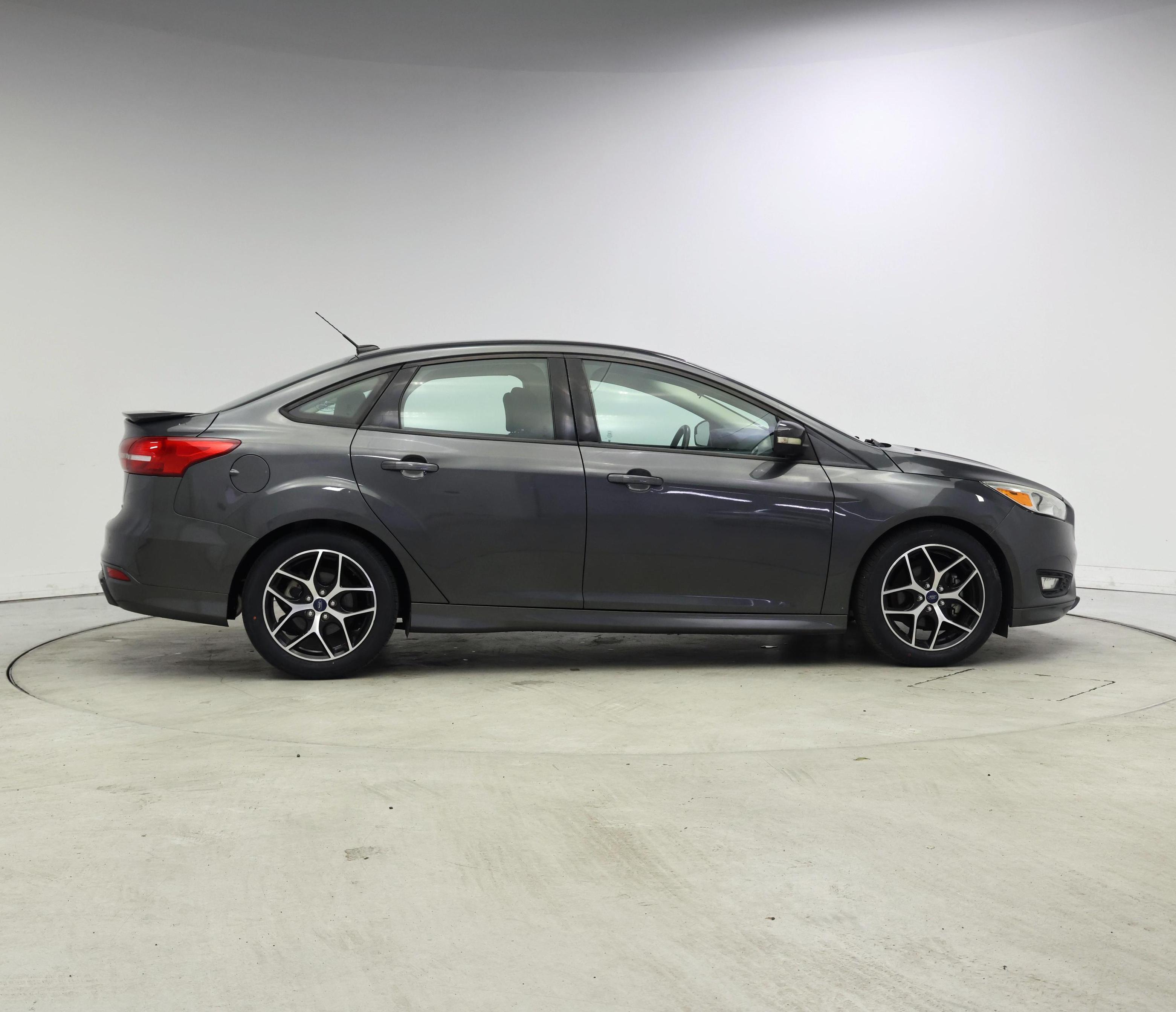 Thumbnail: 2016 Ford Focus - 7