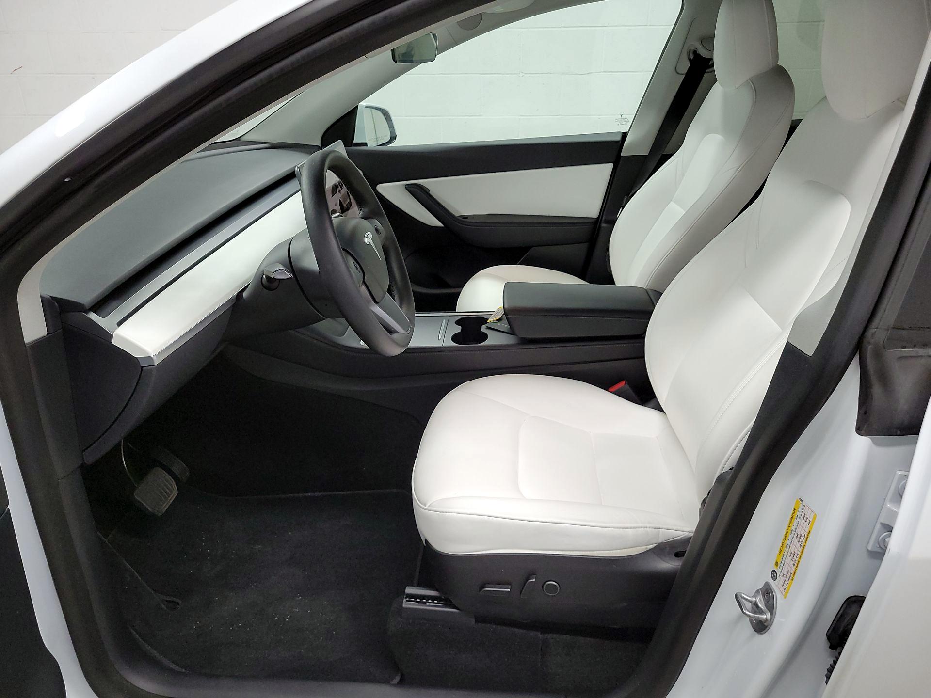 Thumbnail: 2022 Tesla Model Y - 9