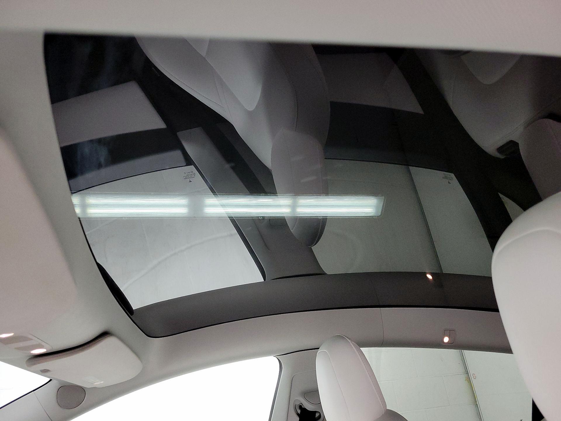 Thumbnail: 2022 Tesla Model Y - 16