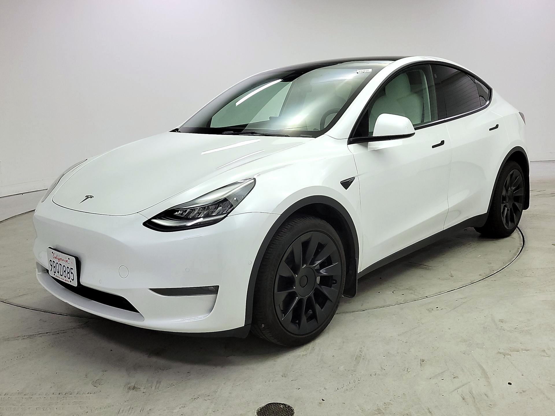 Thumbnail: 2022 Tesla Model Y - 3