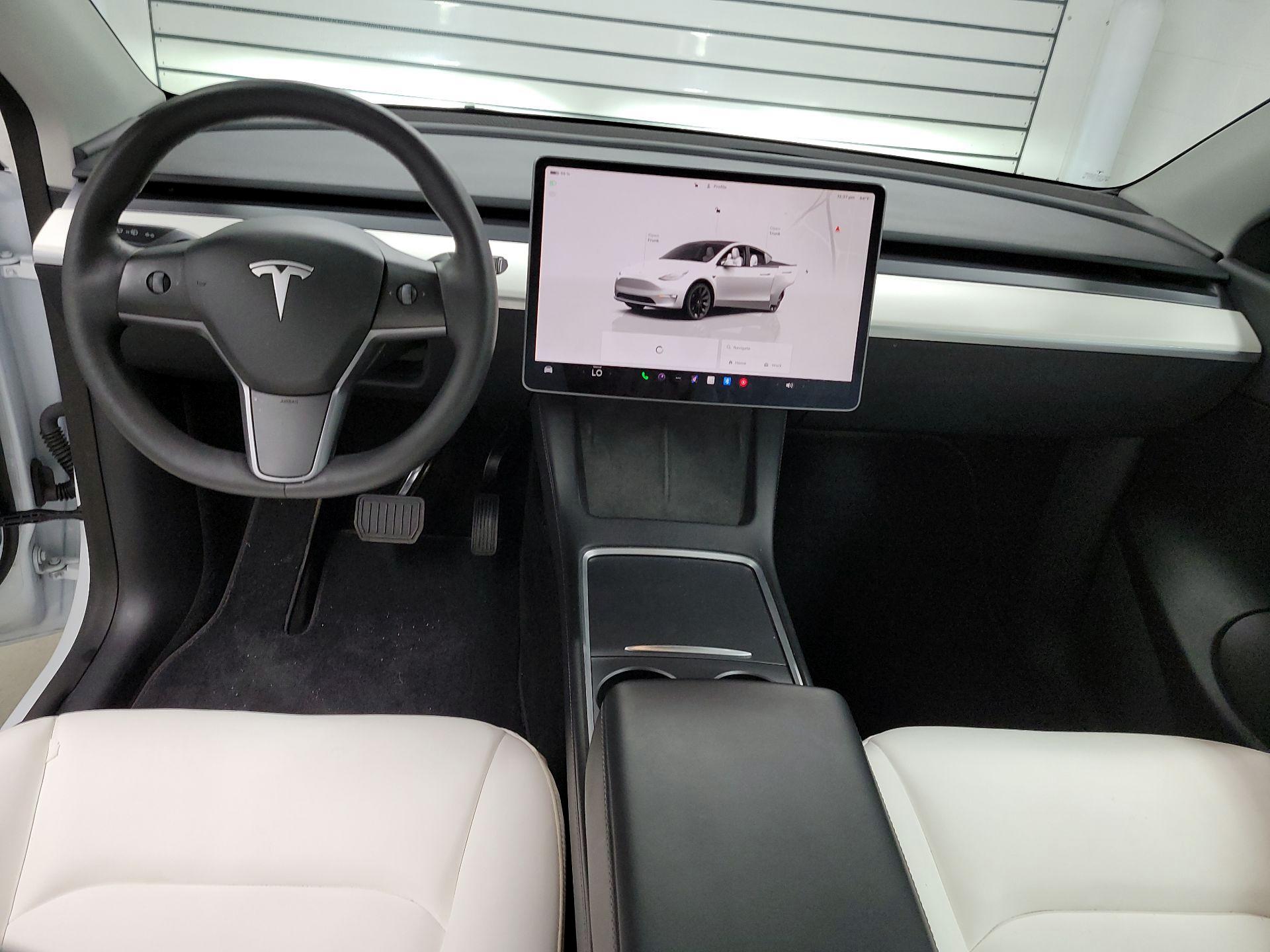 Thumbnail: 2022 Tesla Model Y - 8