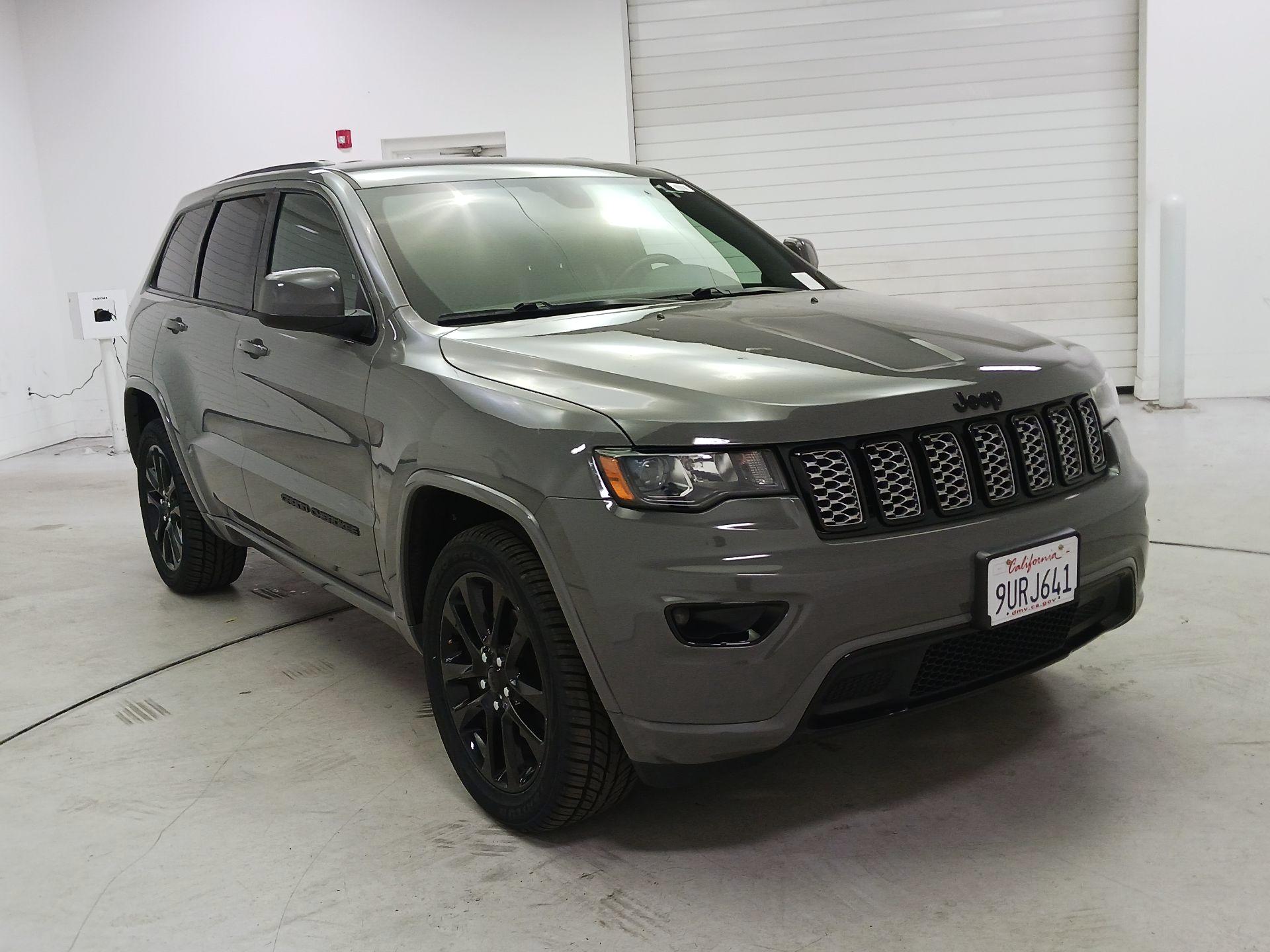 Thumbnail: 2020 Jeep Grand Cherokee - 1