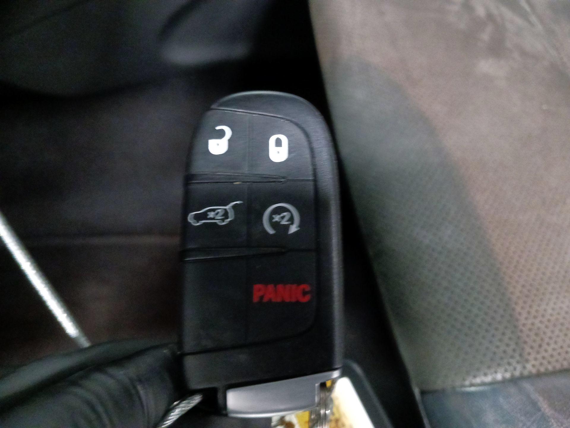 Thumbnail: 2020 Jeep Grand Cherokee - 16