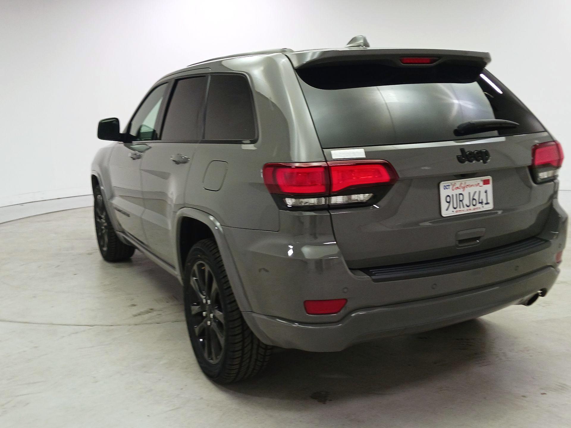 Thumbnail: 2020 Jeep Grand Cherokee - 7