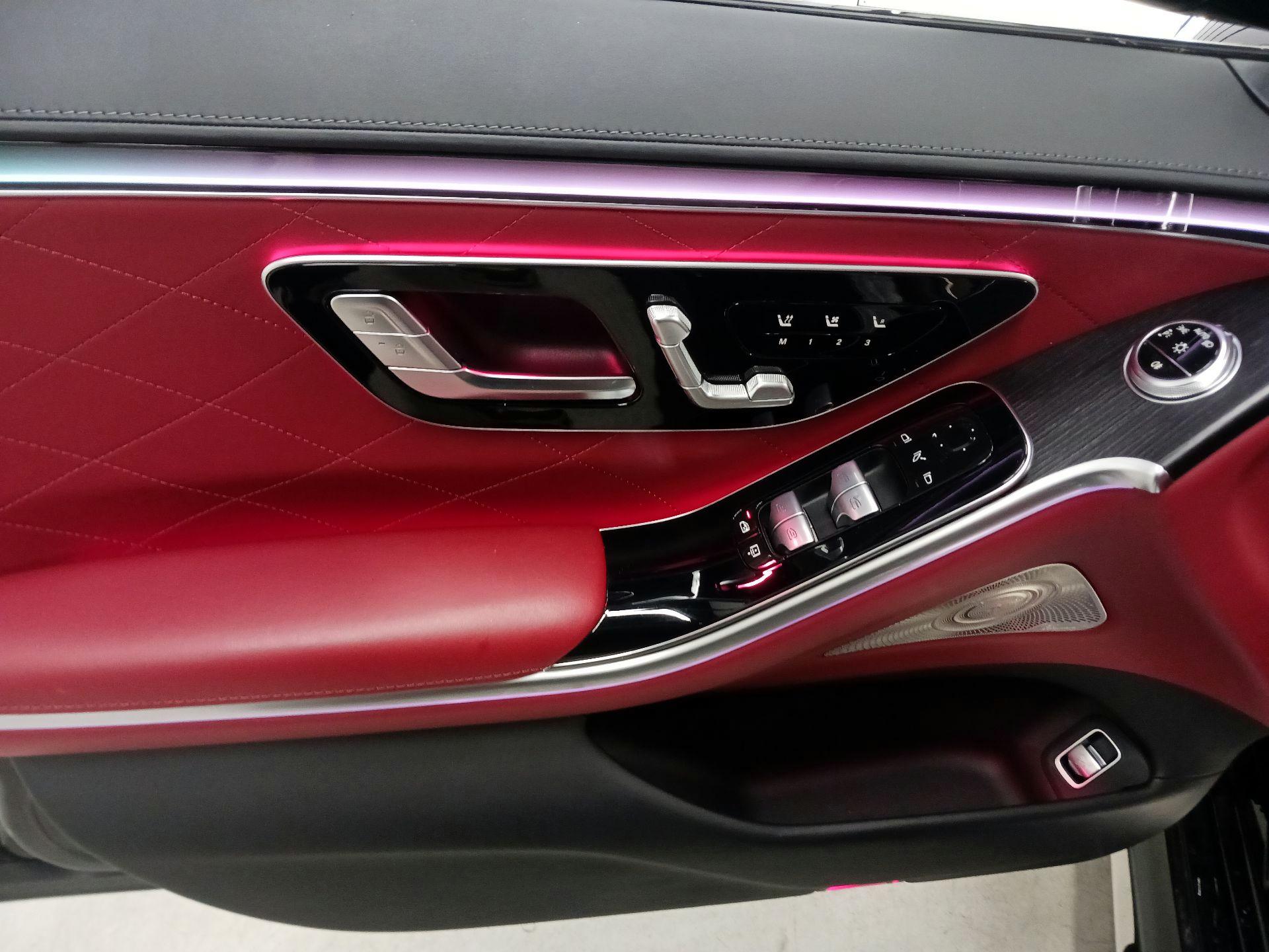 Thumbnail: 2023 Mercedes-Benz S-Class - 10