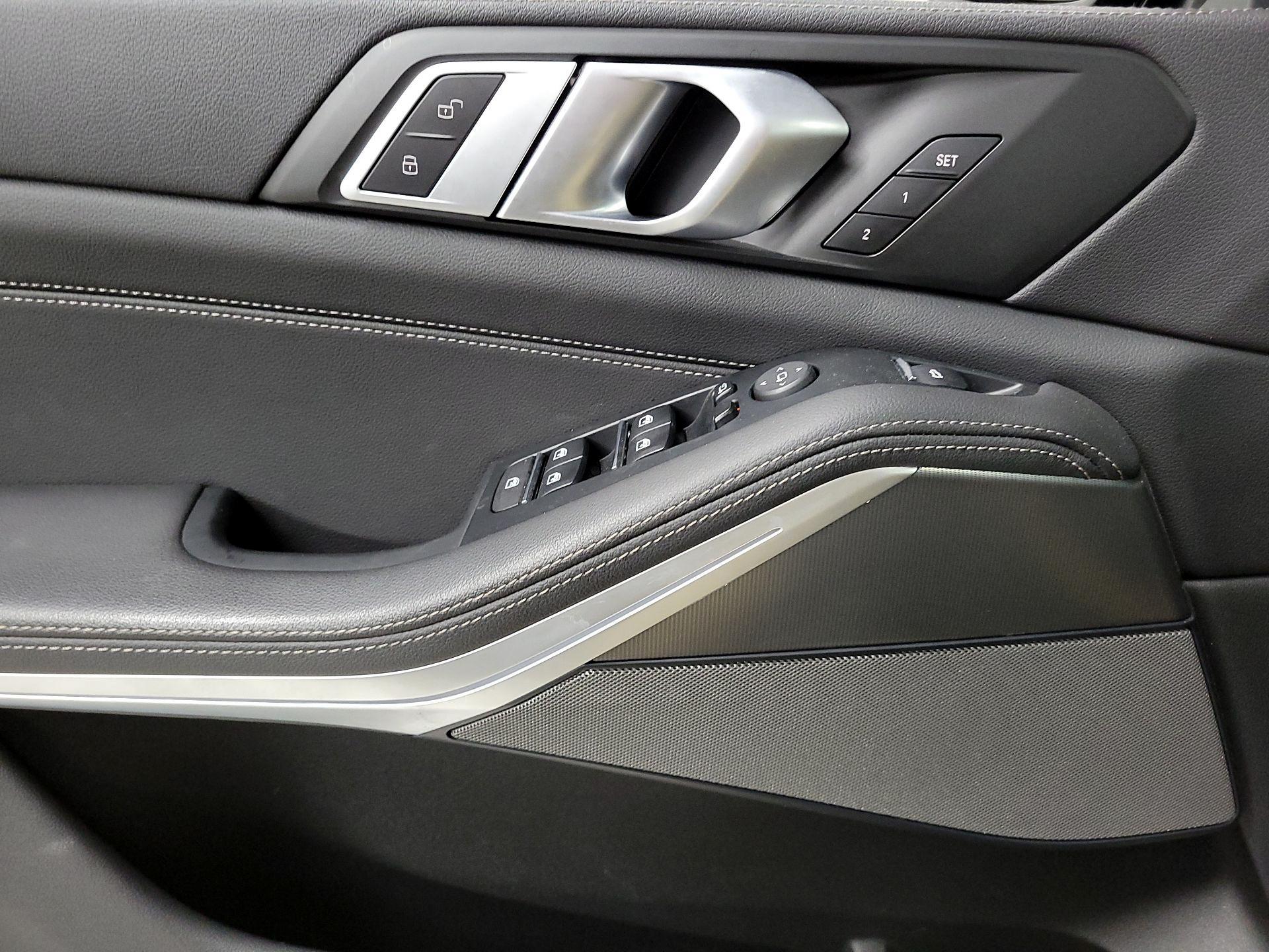 Thumbnail: 2021 BMW X5 - 10